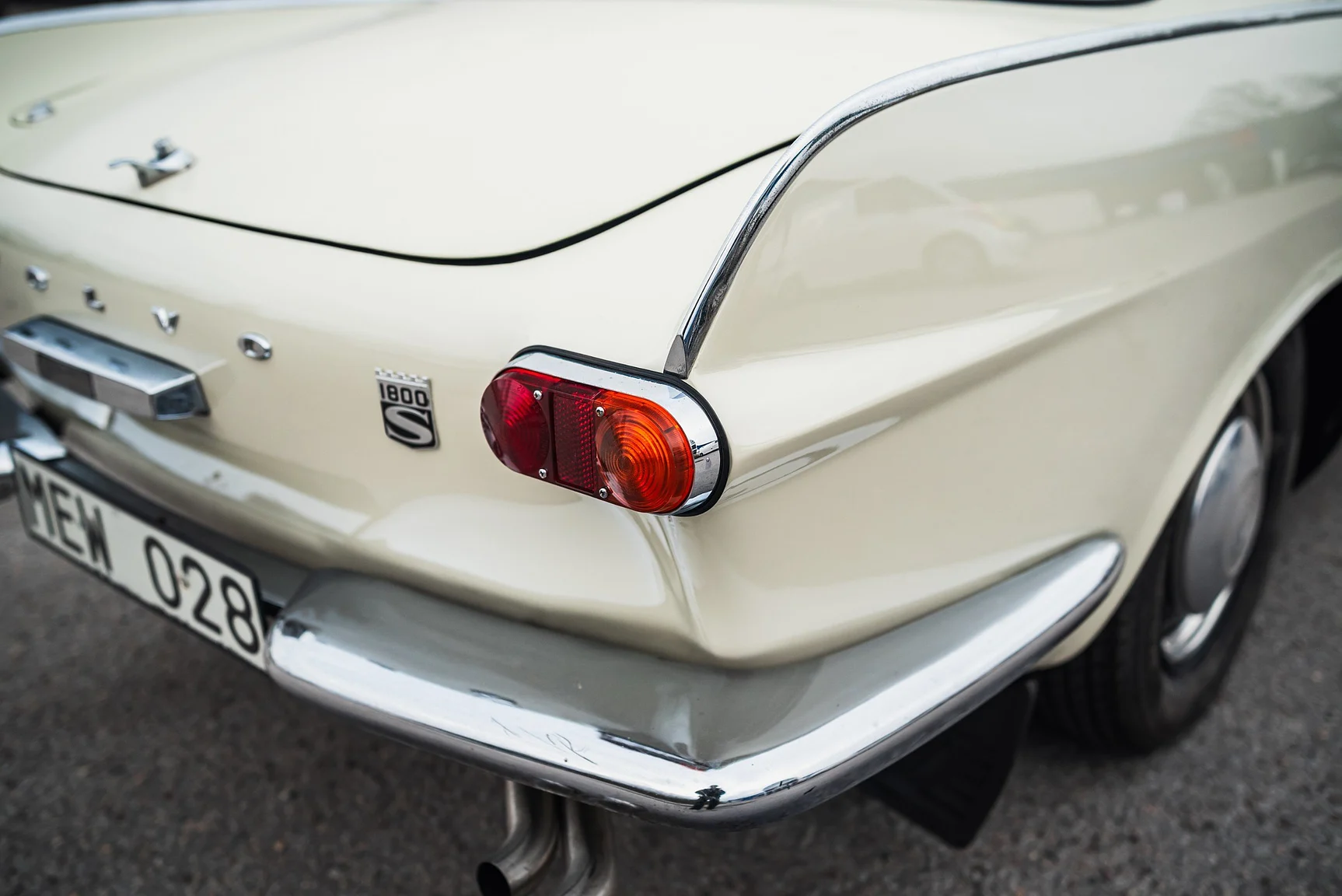 Exterior image of 1964 Volvo P 1800S (30)