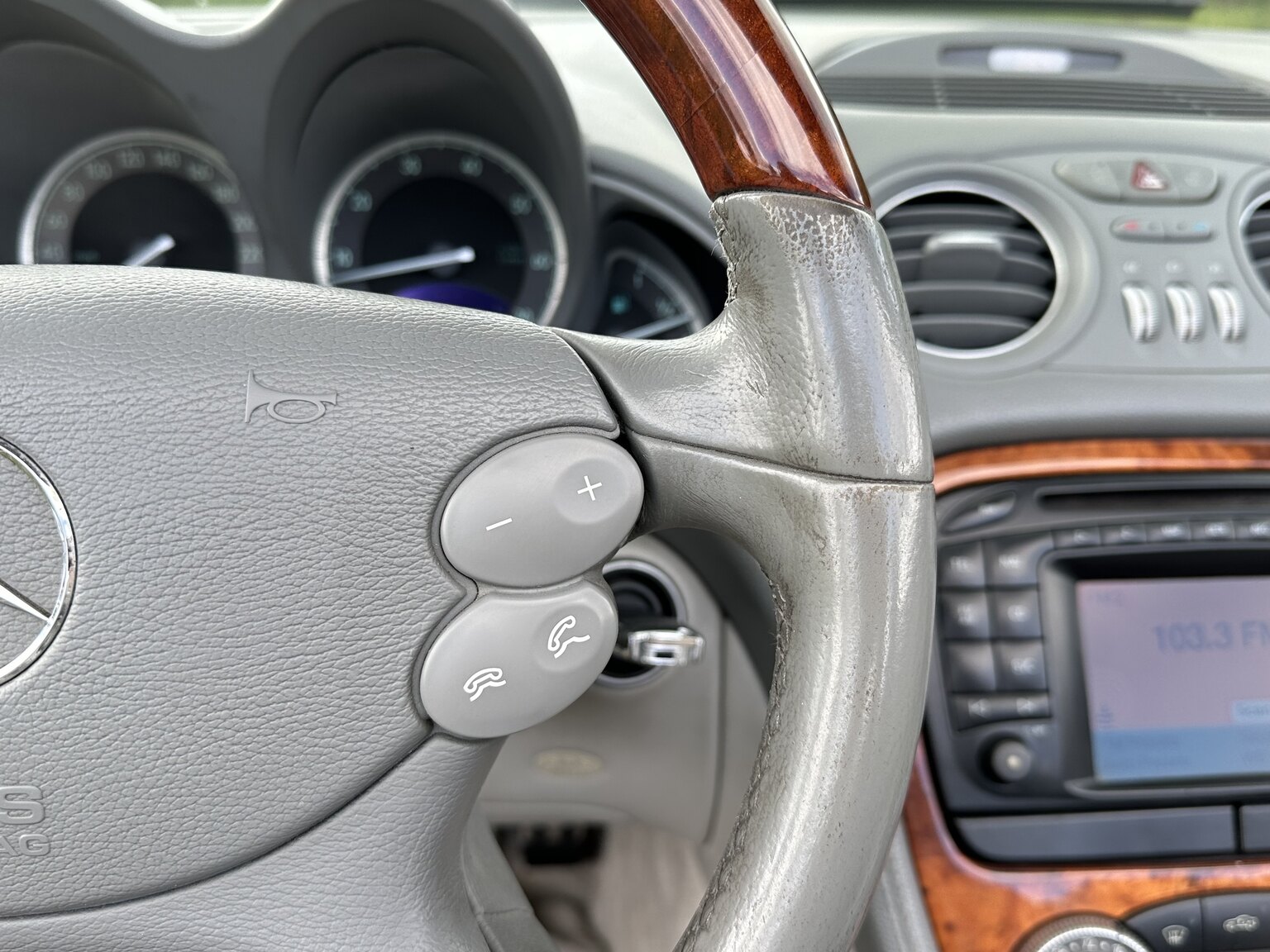 Interiörbild 2003 Mercedes Benz SL 500