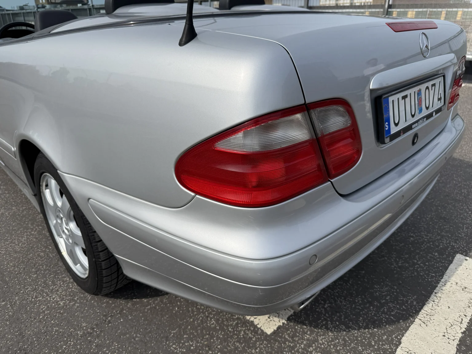 Aussenfoto 2001 MERCEDES-BENZ CLK 230 Kompressor Cabriolet (34)