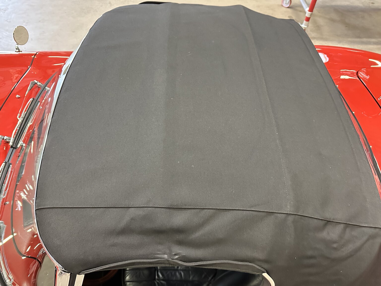 Exterior image of 1965 Jaguar E-Type Series 1 (71)