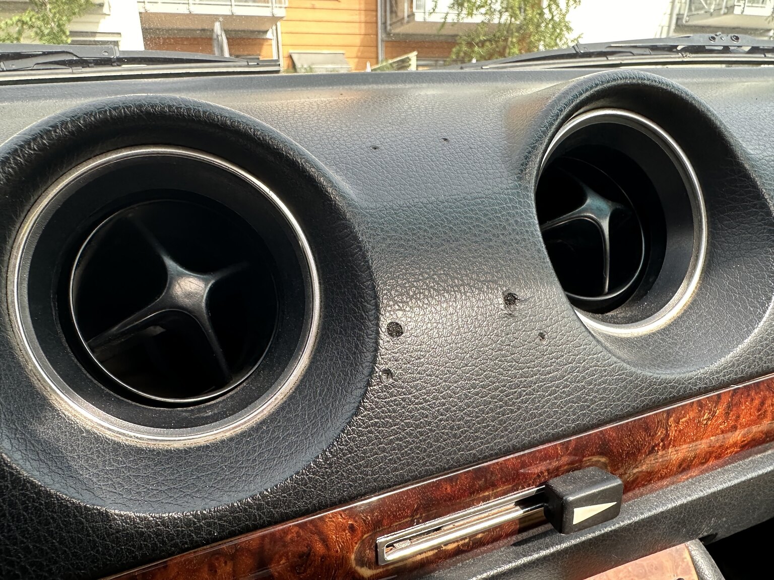 Interiörbild 1977 Mercedes-Benz 280 CE