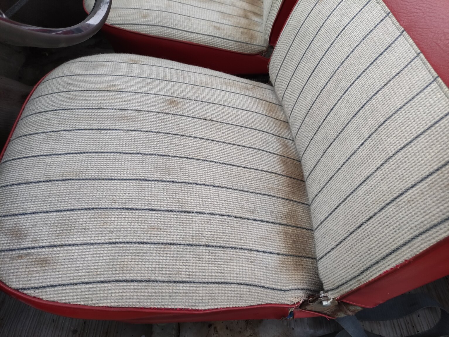 Interior image of 1960 Volvo P210 Duett