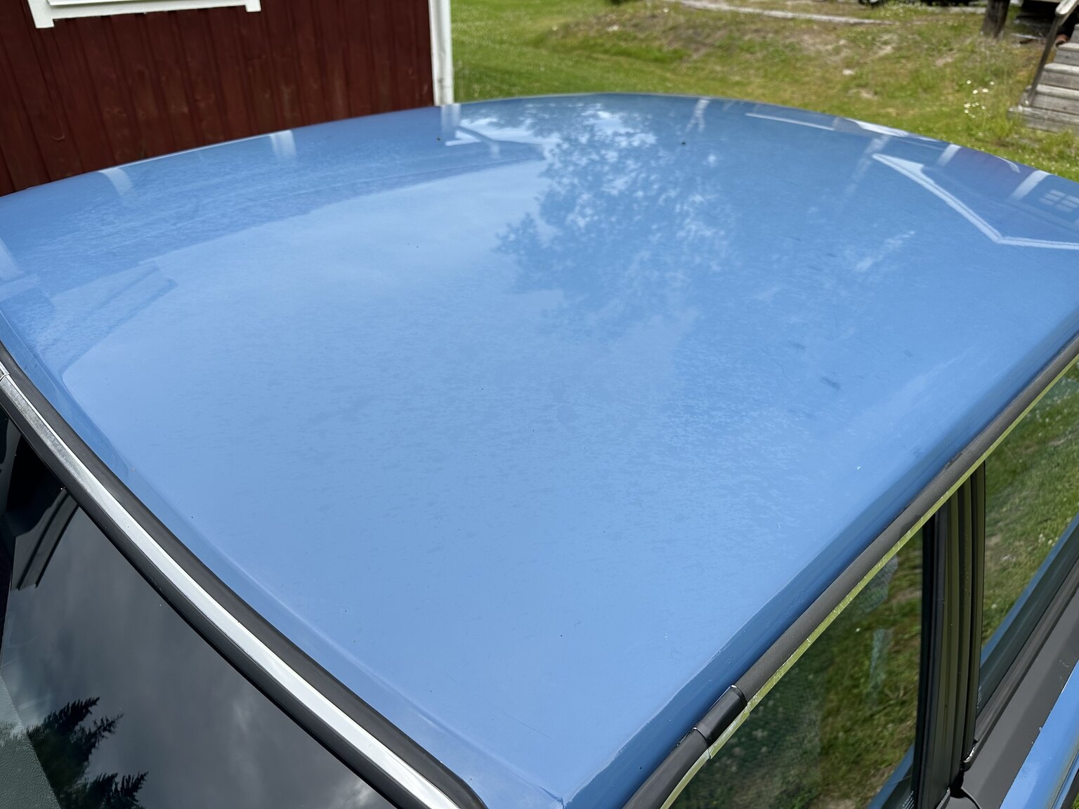 Exterior image of 1986 Volvo 244