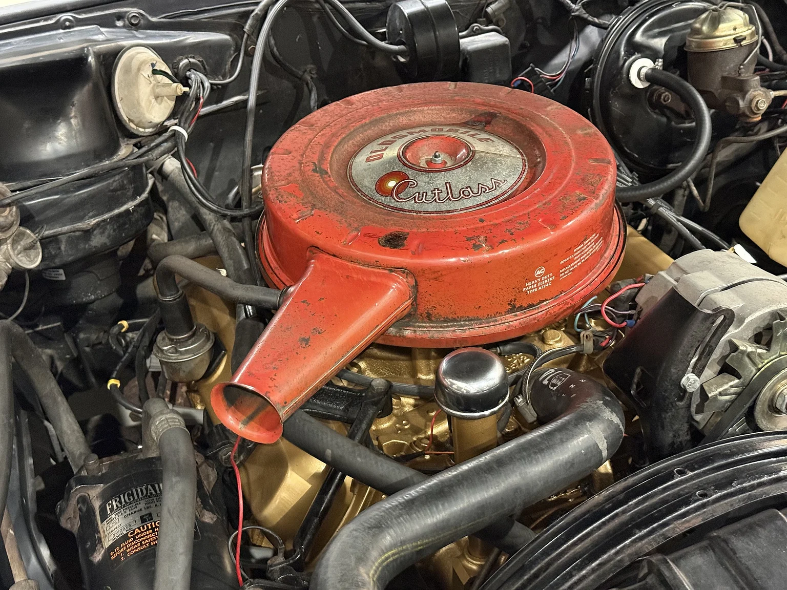 Image of 1964 Oldsmobile Cutlass Convertible mechanics (16)