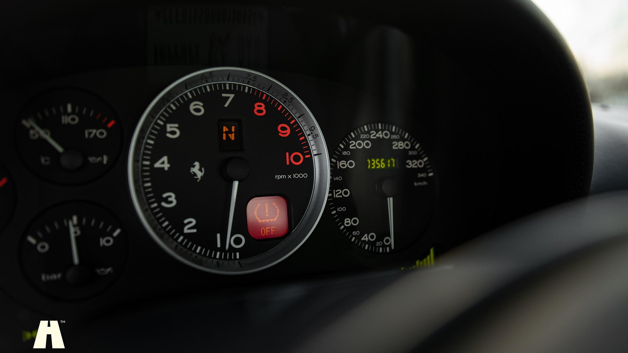 Interiörbild 2004 Ferrari 575M Maranello F1