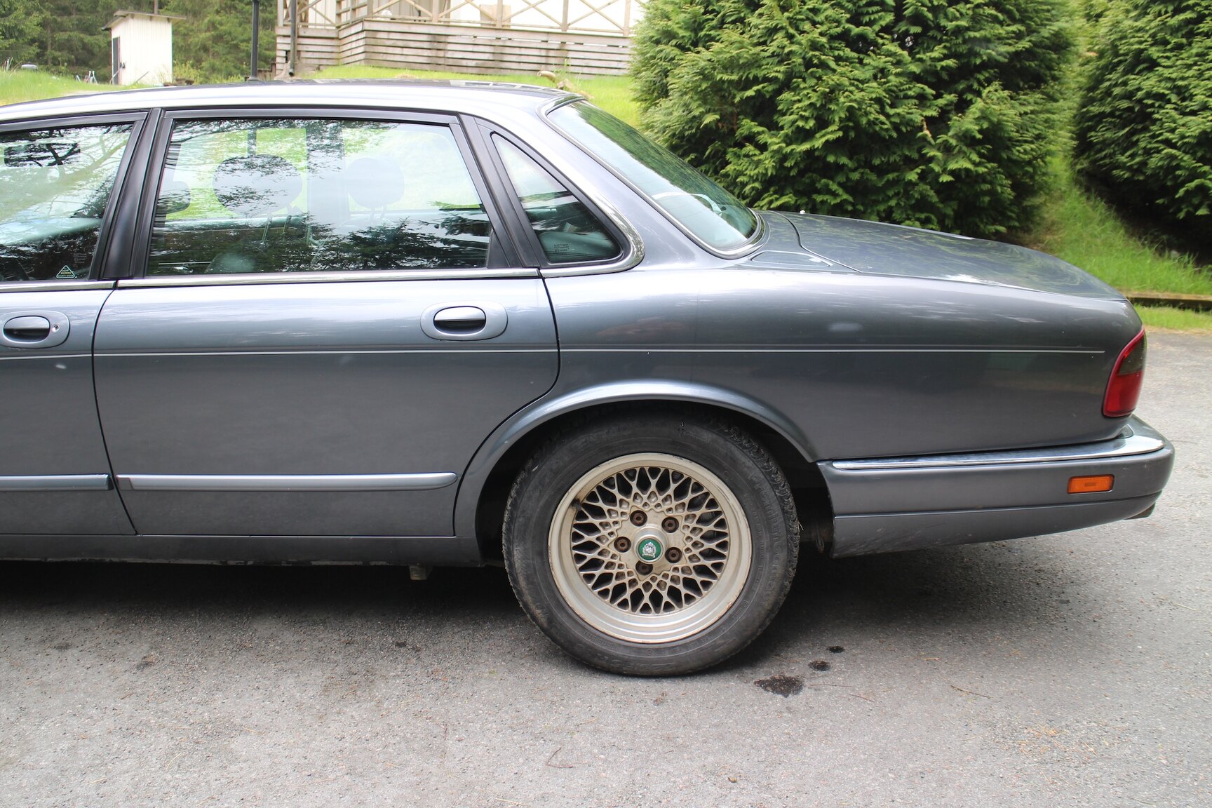 Exterior image of 1997 Jaguar XJ6 3.2