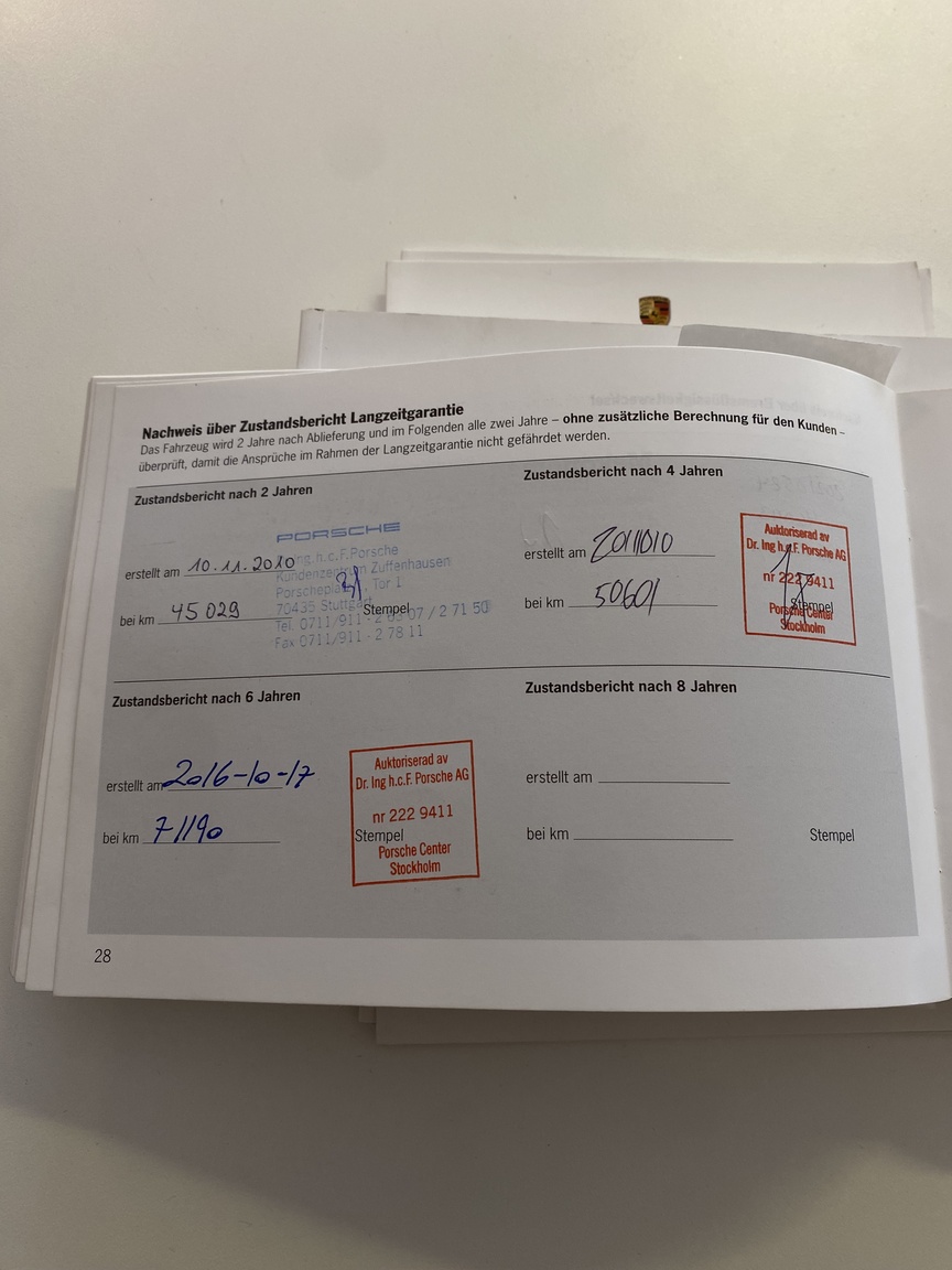 Documentation for 2009 Porsche 997.2 C2S Manuell (13)