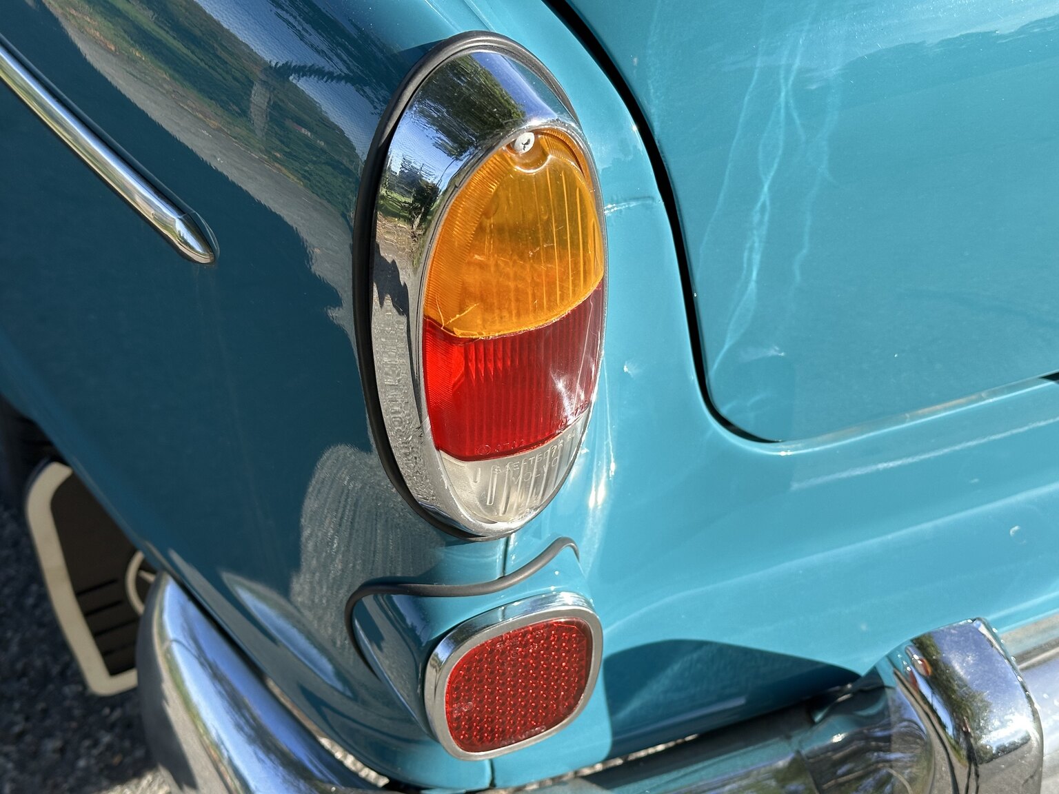 Exterior image of 1970 Volvo Amazon 121 (70)