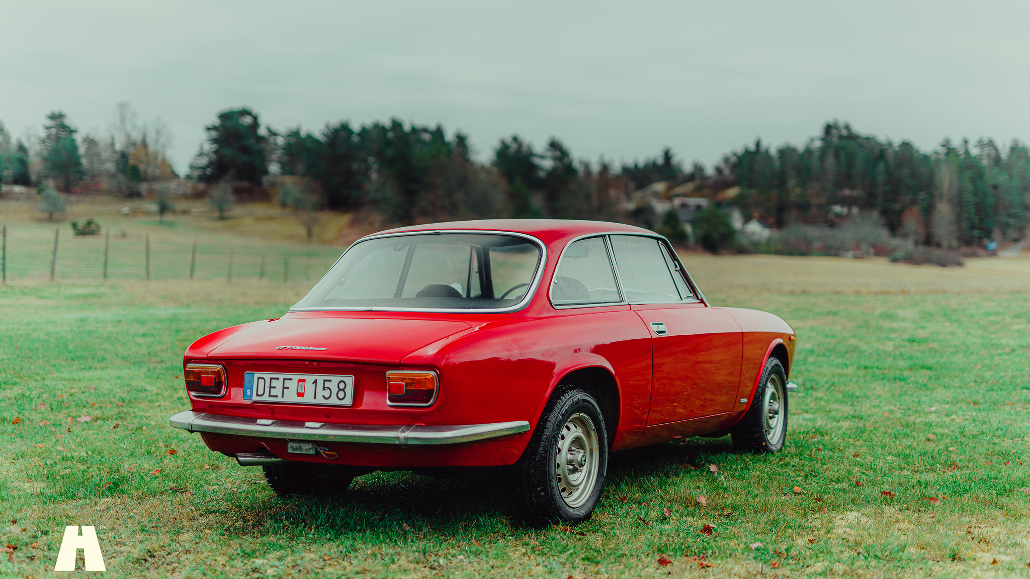 Exterior image of 1972 Alfa Romeo Giulia GT 1300 Junior (13)
