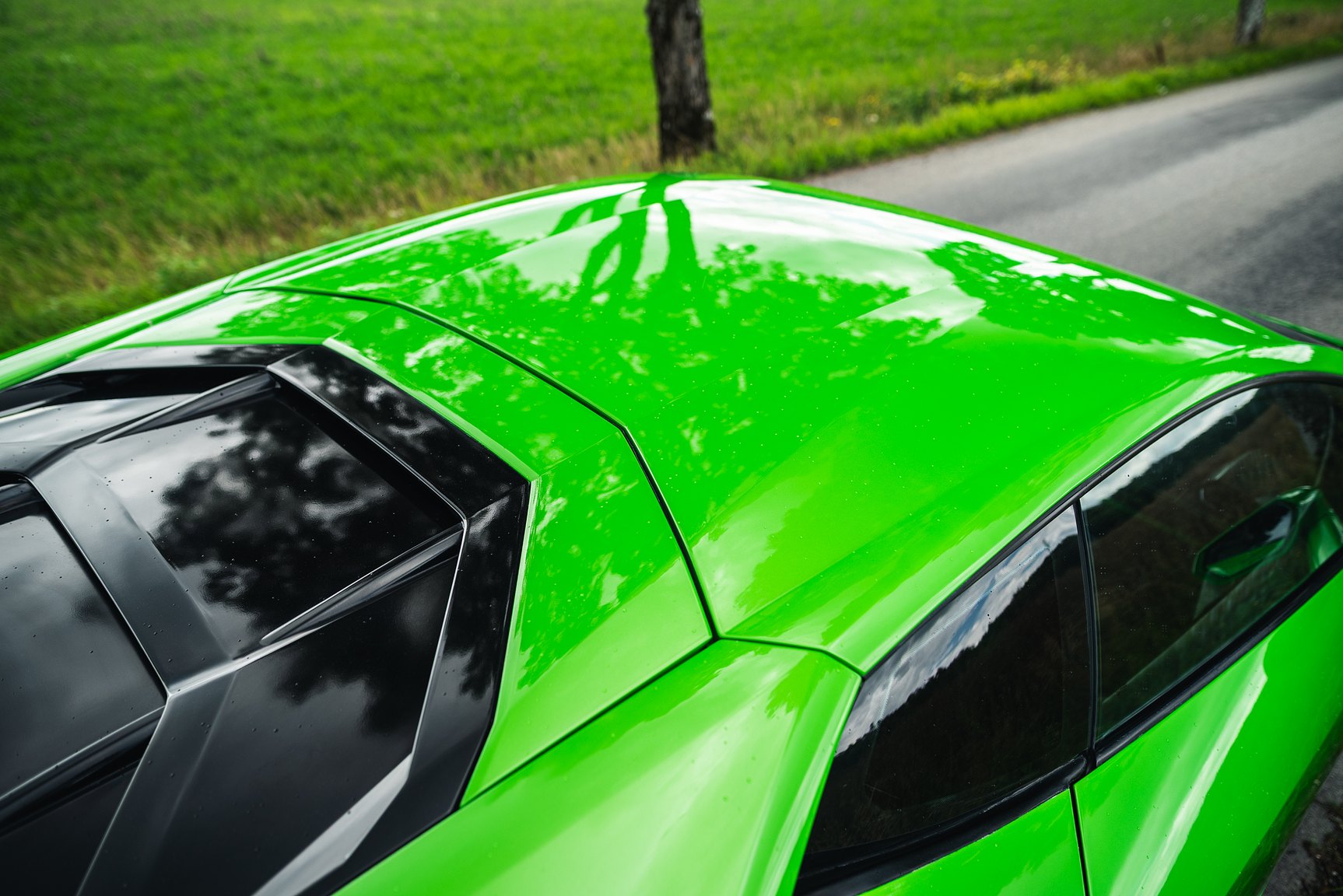 Exterior image of 2016 Lamborghini Huracan LP-610-4