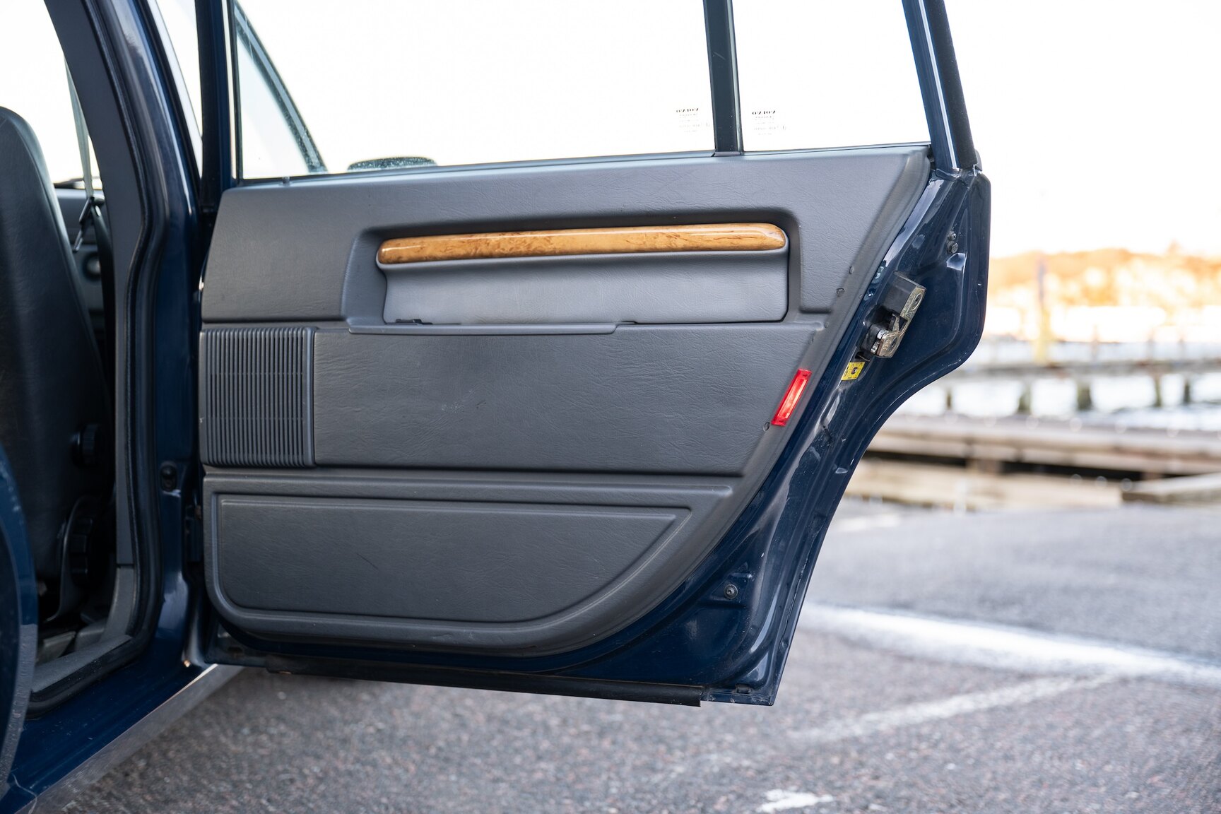Interior image of 1998 Volvo 940 Turbo