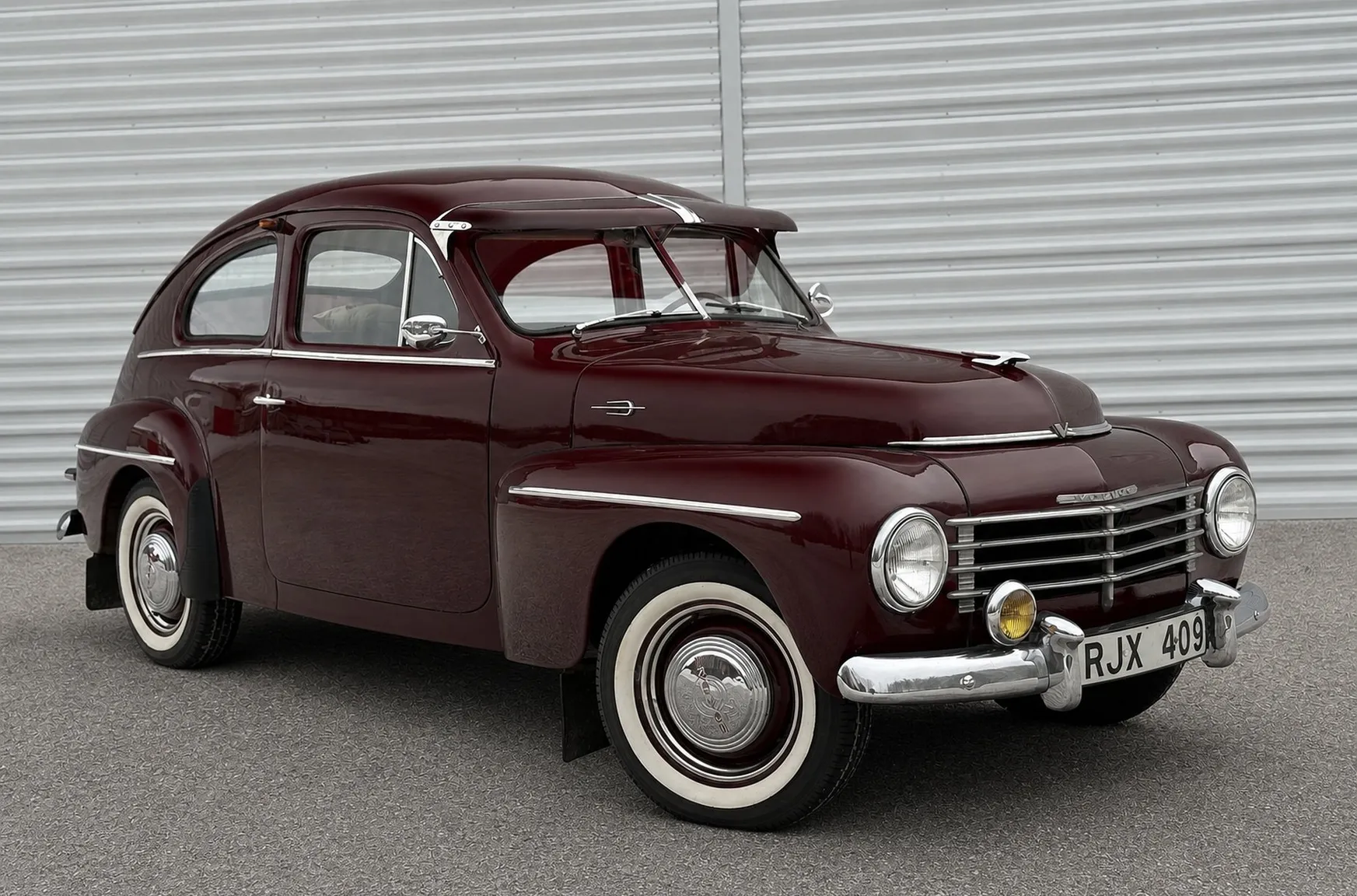 1953 Volvo PV444ES