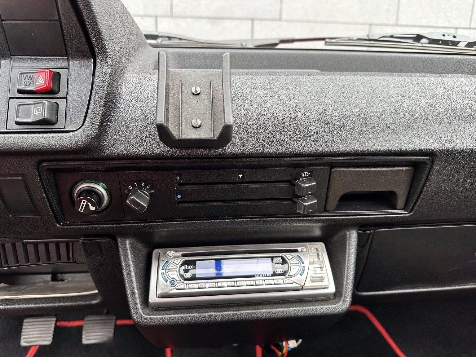 Innenraumfoto von 1983 Volkswagen Polo CL (9)