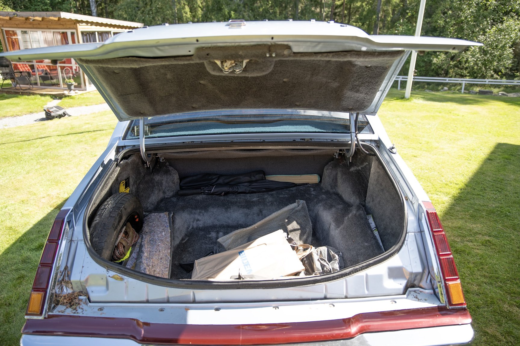 Interiörbild 1985 Lincoln Continental 5.0 V8 EFI