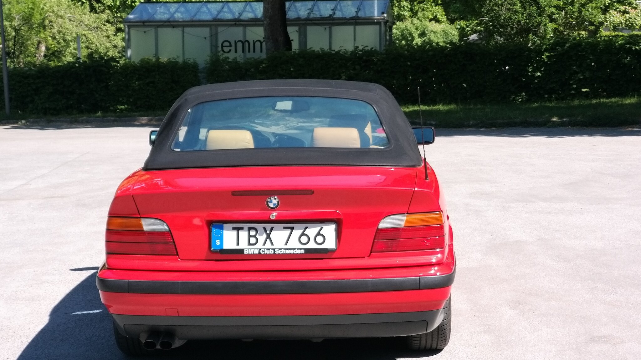 Exteriörbild på 1994 BMW 325iA Convertible