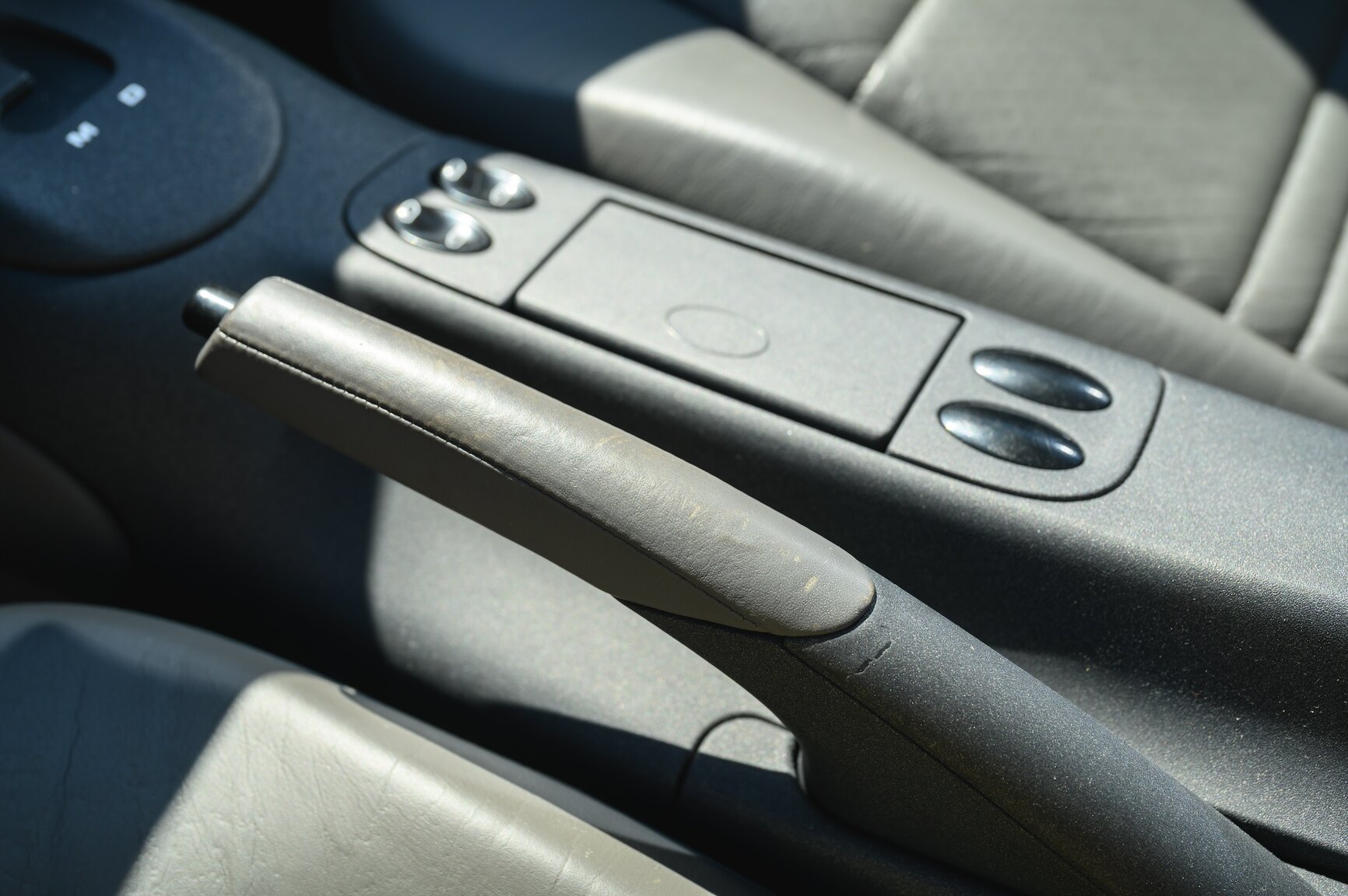 Innenraumfoto von 1998 Porsche 911 Carrera Tiptronic (22)