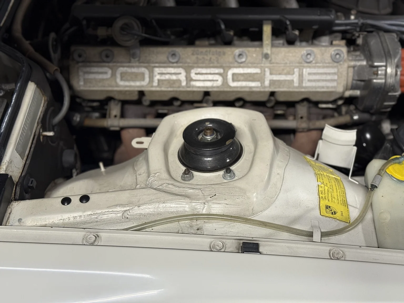 1984 PORSCHE 944 Targa (12), Mekanik