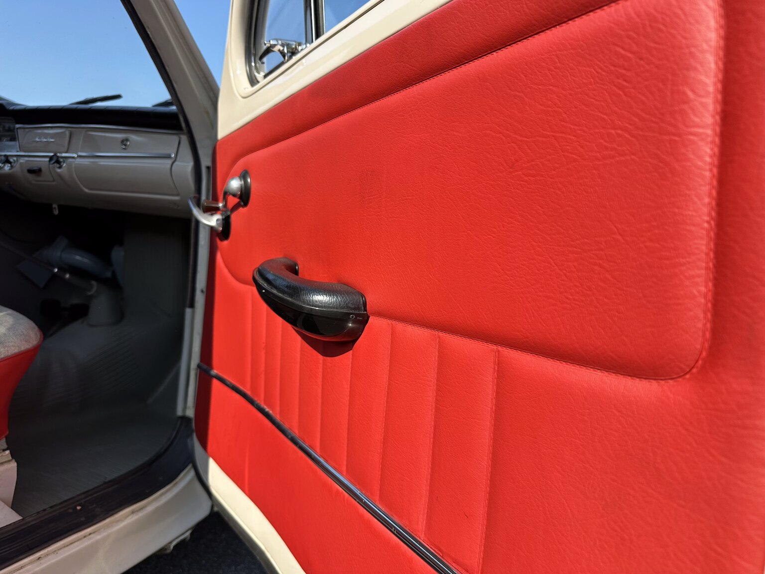 Interior image of 1960 Volvo PV 544A