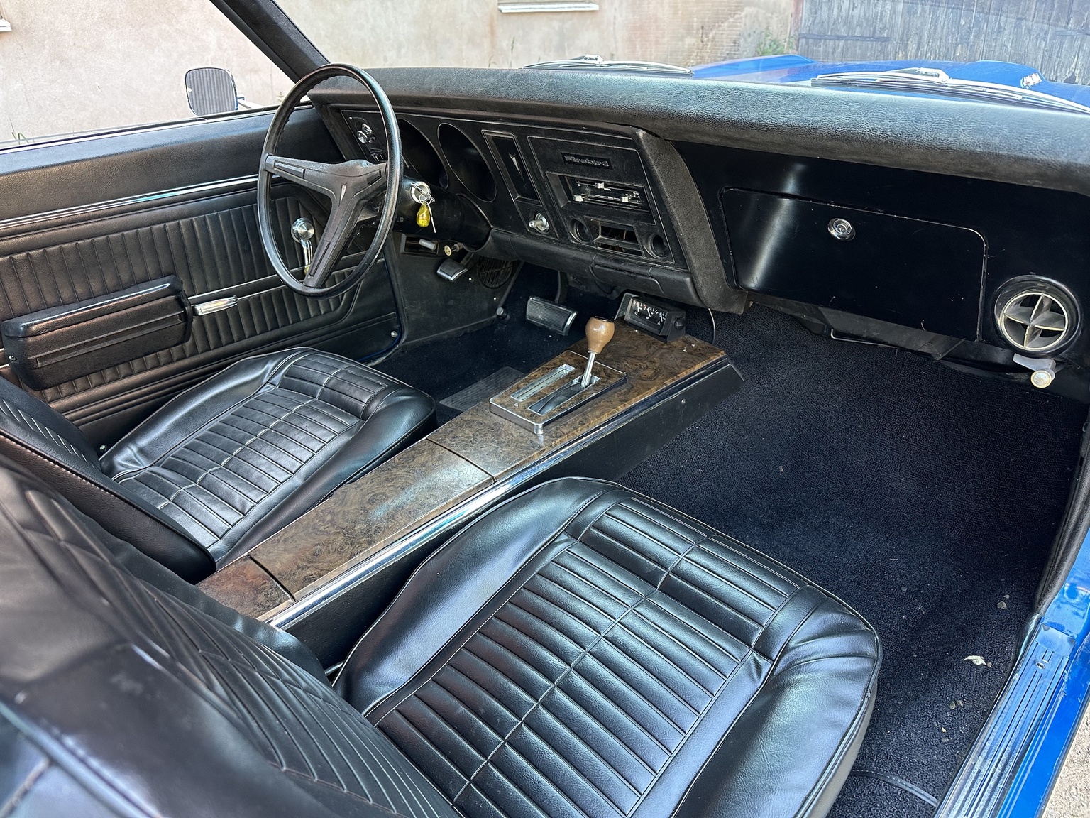 Interior image of 1969 Pontiac Firebird (19)