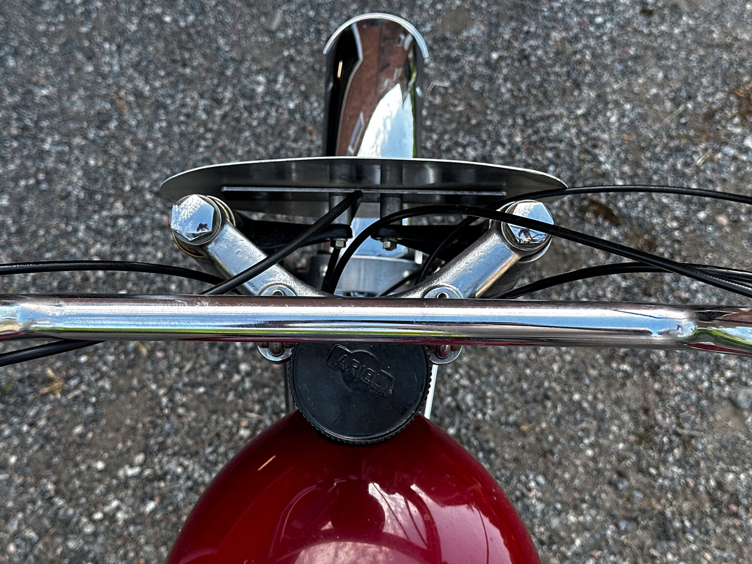 Aussenfoto 1954 Ariel HS 500