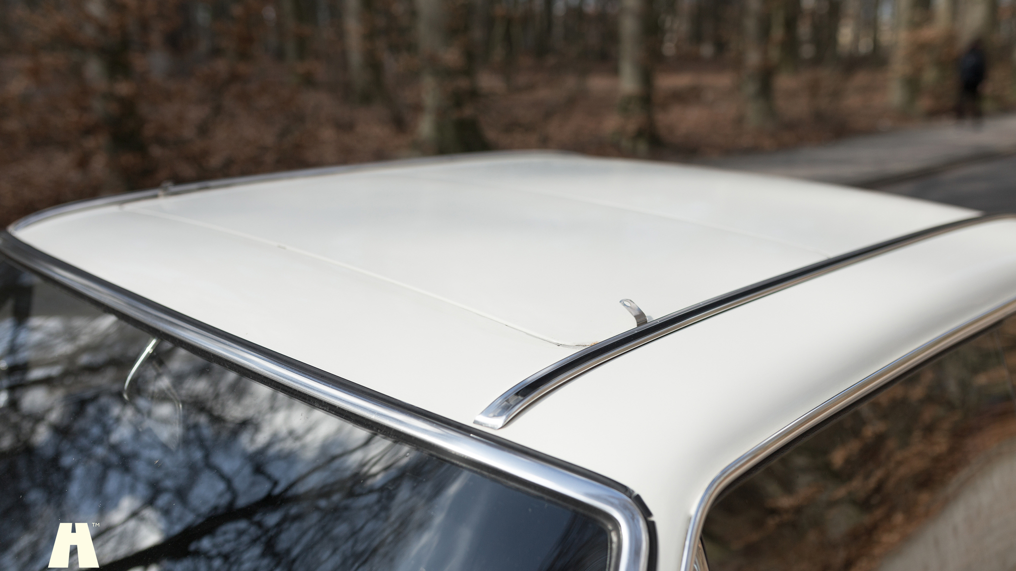 Exterior image of 1970 Mercedes 250 CE