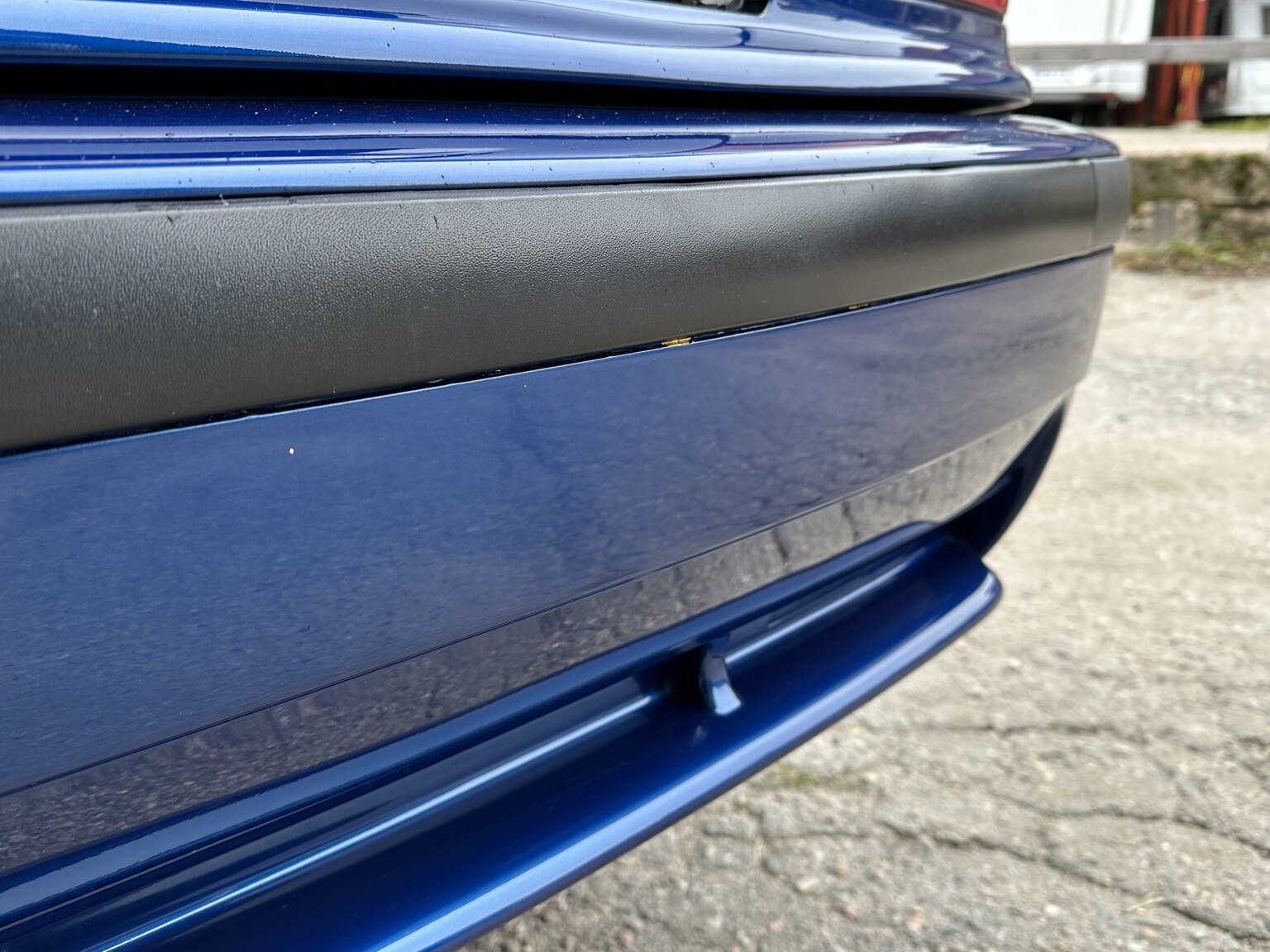 Exterior image of 1996 BMW 328i Coupé E36 M-Sport