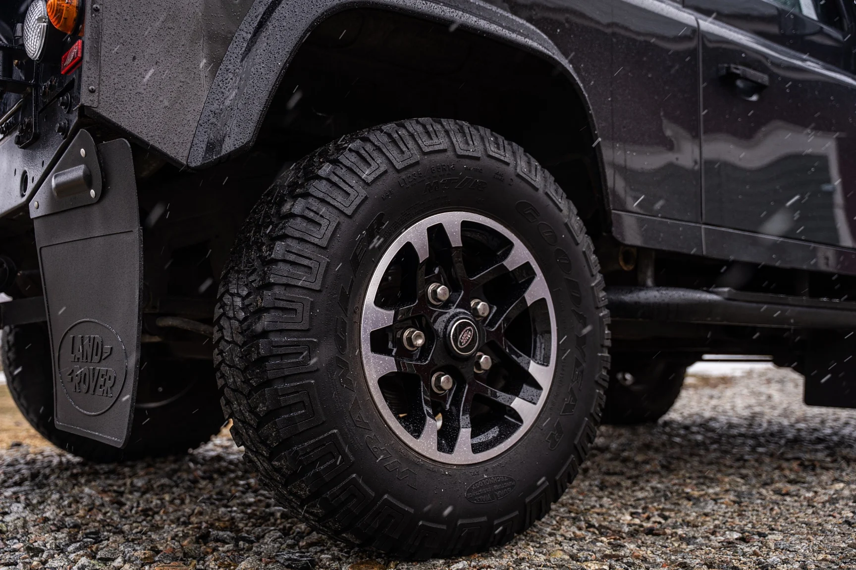 Aussenfoto 2015 Land Rover Defender 90 Special (35)