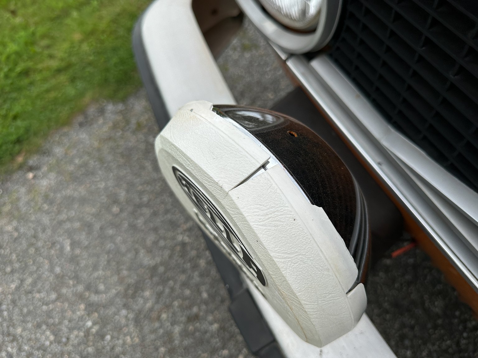 Exteriörbild på 1974 Volvo 142 2.0