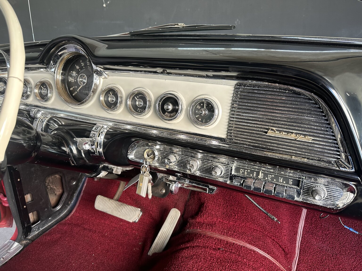 Innenraumfoto von 1955 Dodge Custom Royal Sedan HEMI
