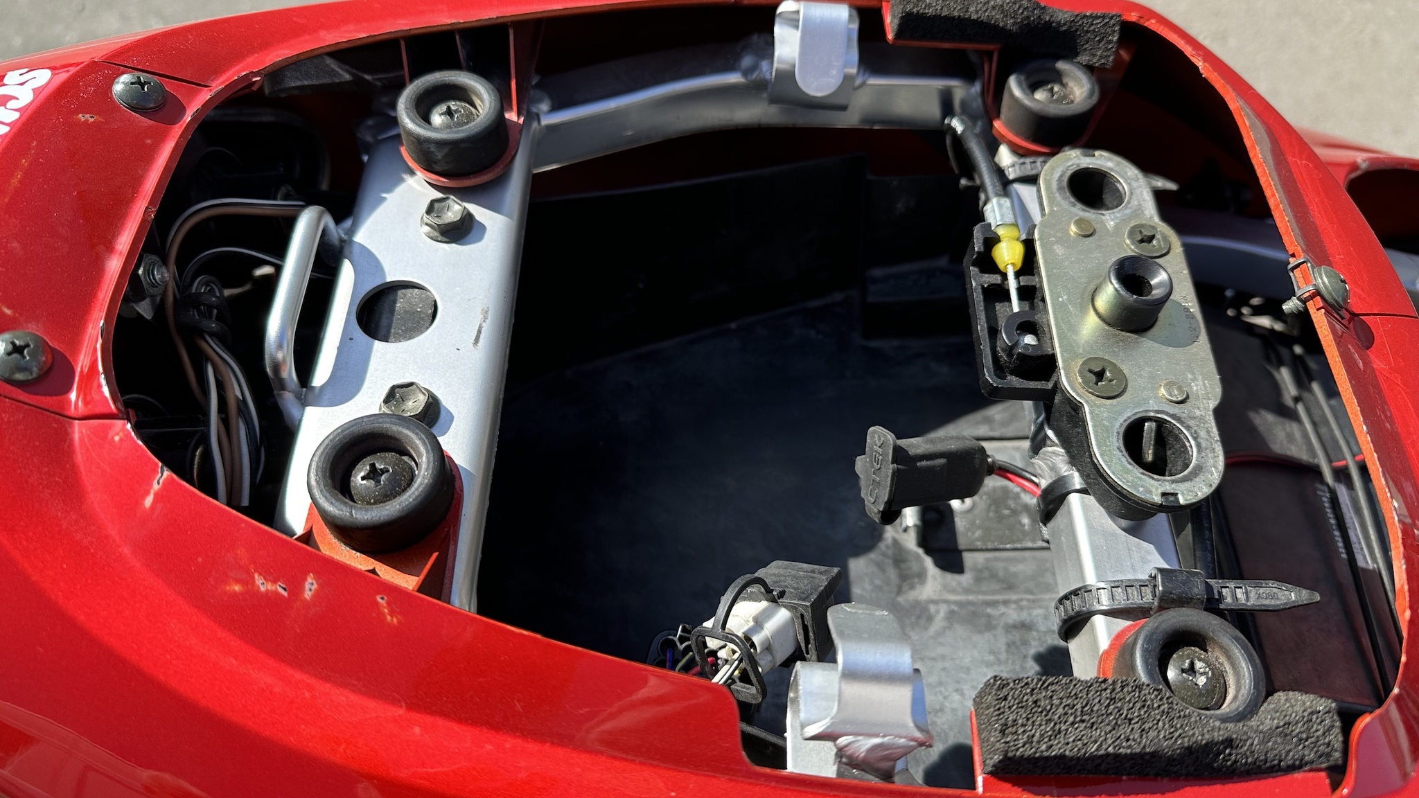 Image of 1999 Suzuki TL1000S mechanics