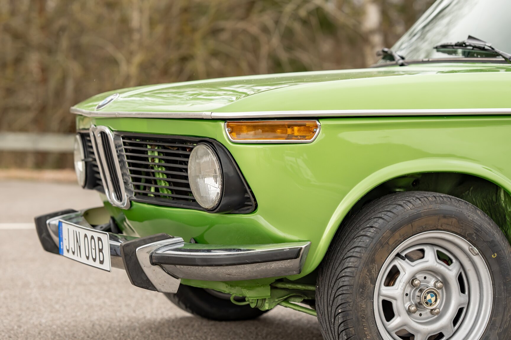 Exterior image of 1975 BMW 2002
