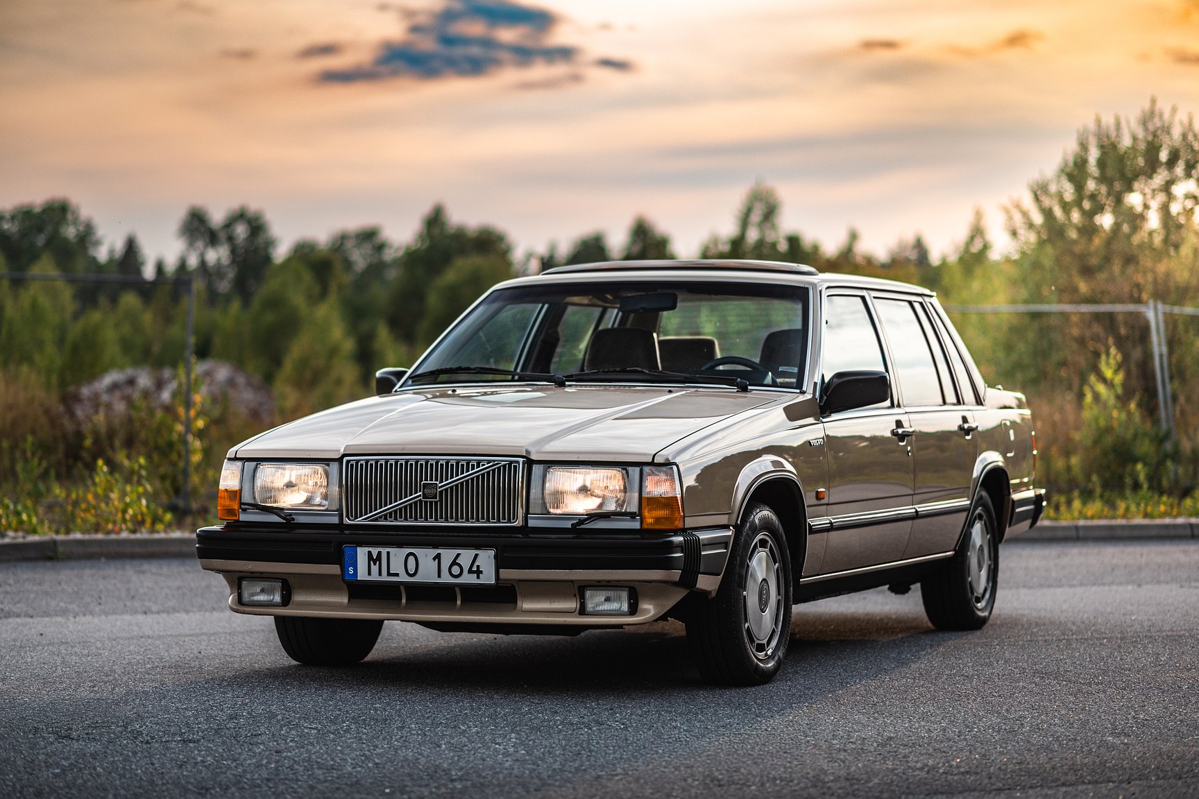 Exterior image of 1986 Volvo 760 GLE 2.8 V6 Automatisk