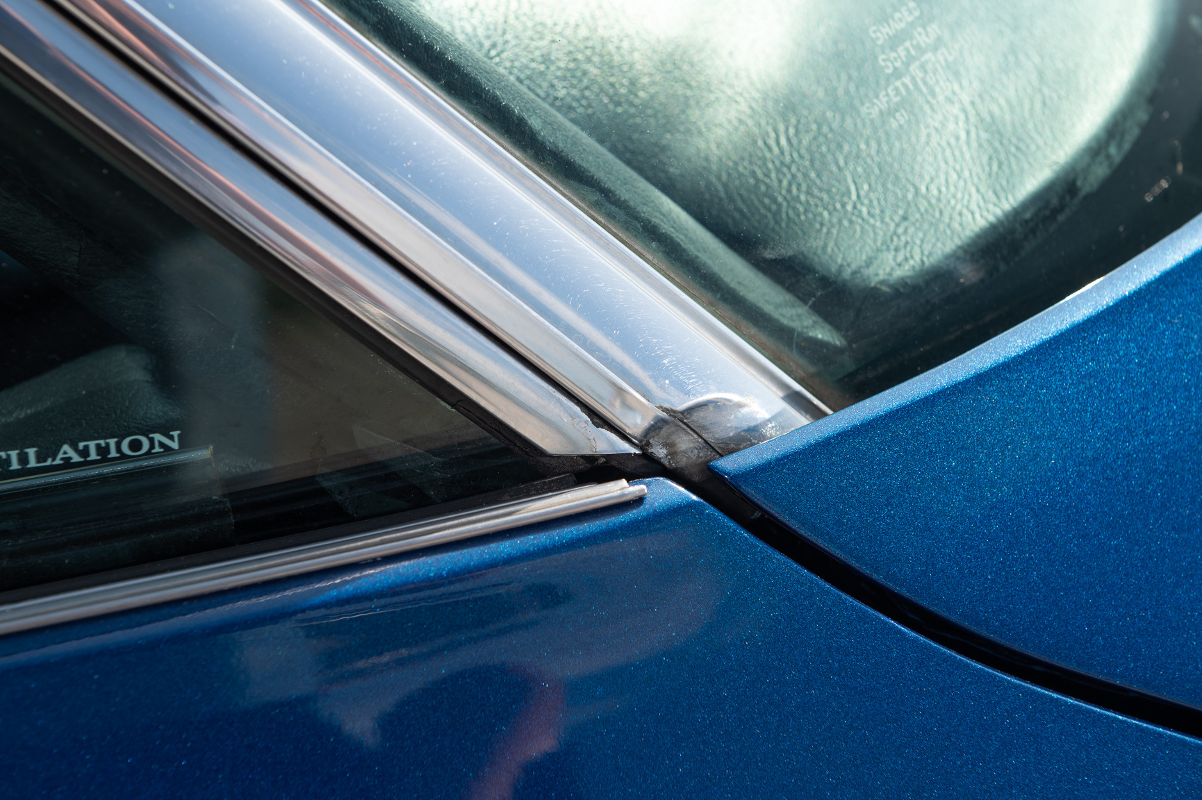 Exteriörbild på 1973 Corvette C3 Stingray (60)