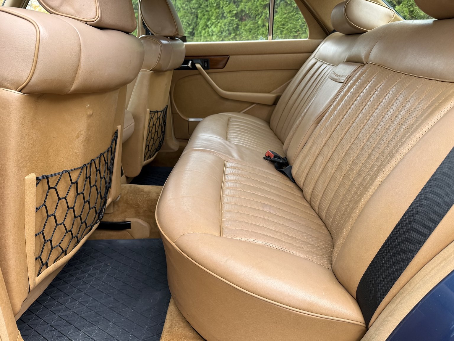 Interiörbild 1987 Mercedes-Benz 300 SE