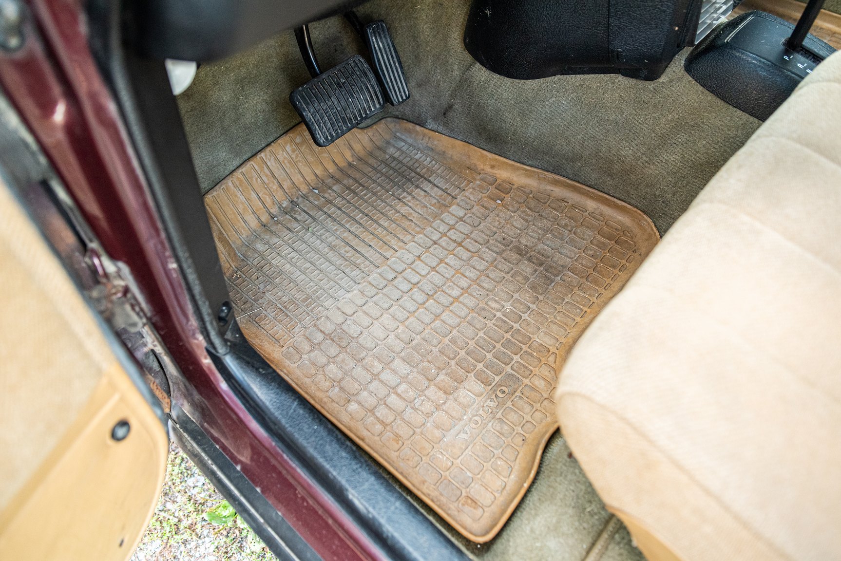 Interiörbild 1993 Volvo 245 GL Classic "No Reserve Auction"