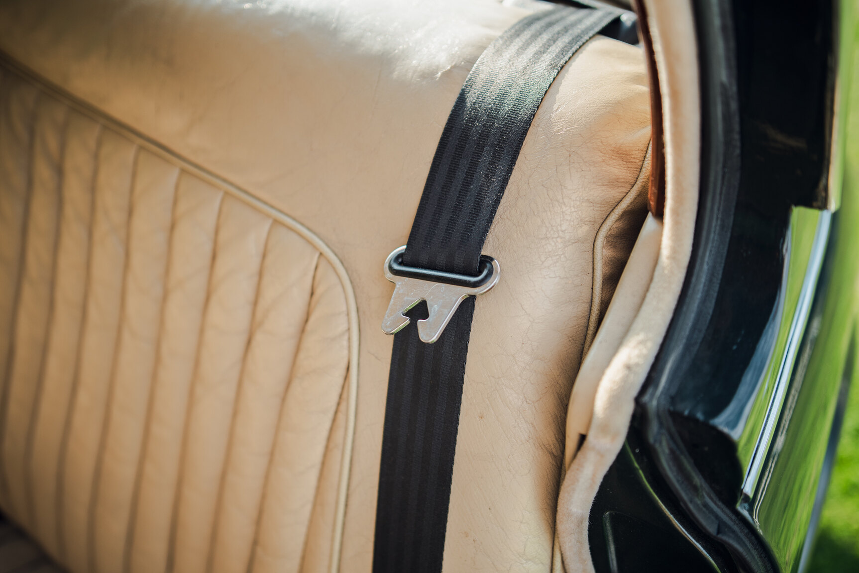 Interior image of 1965 Daimler 250 V8