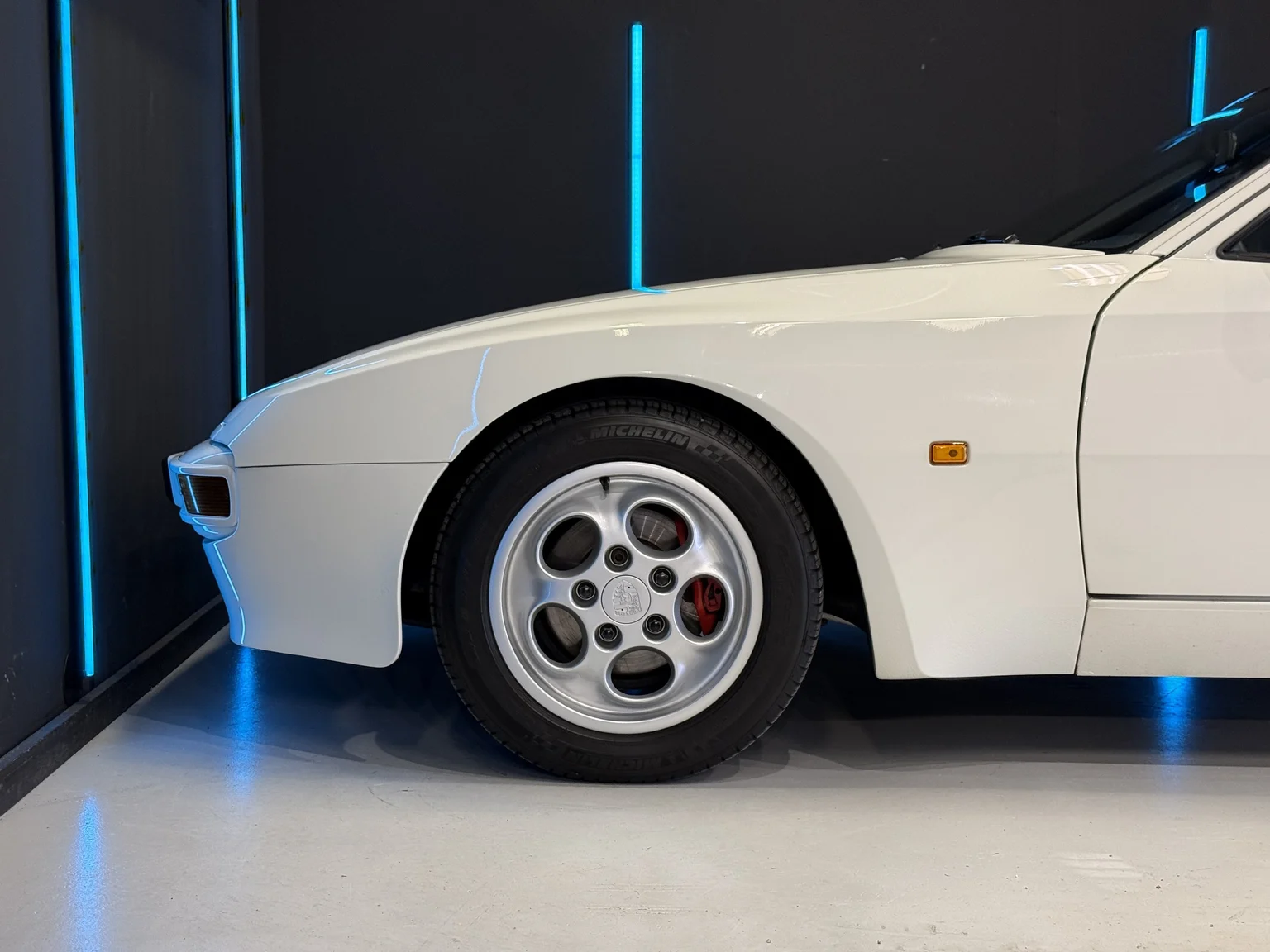 Aussenfoto 1989 Porsche 944 2.7 (8)