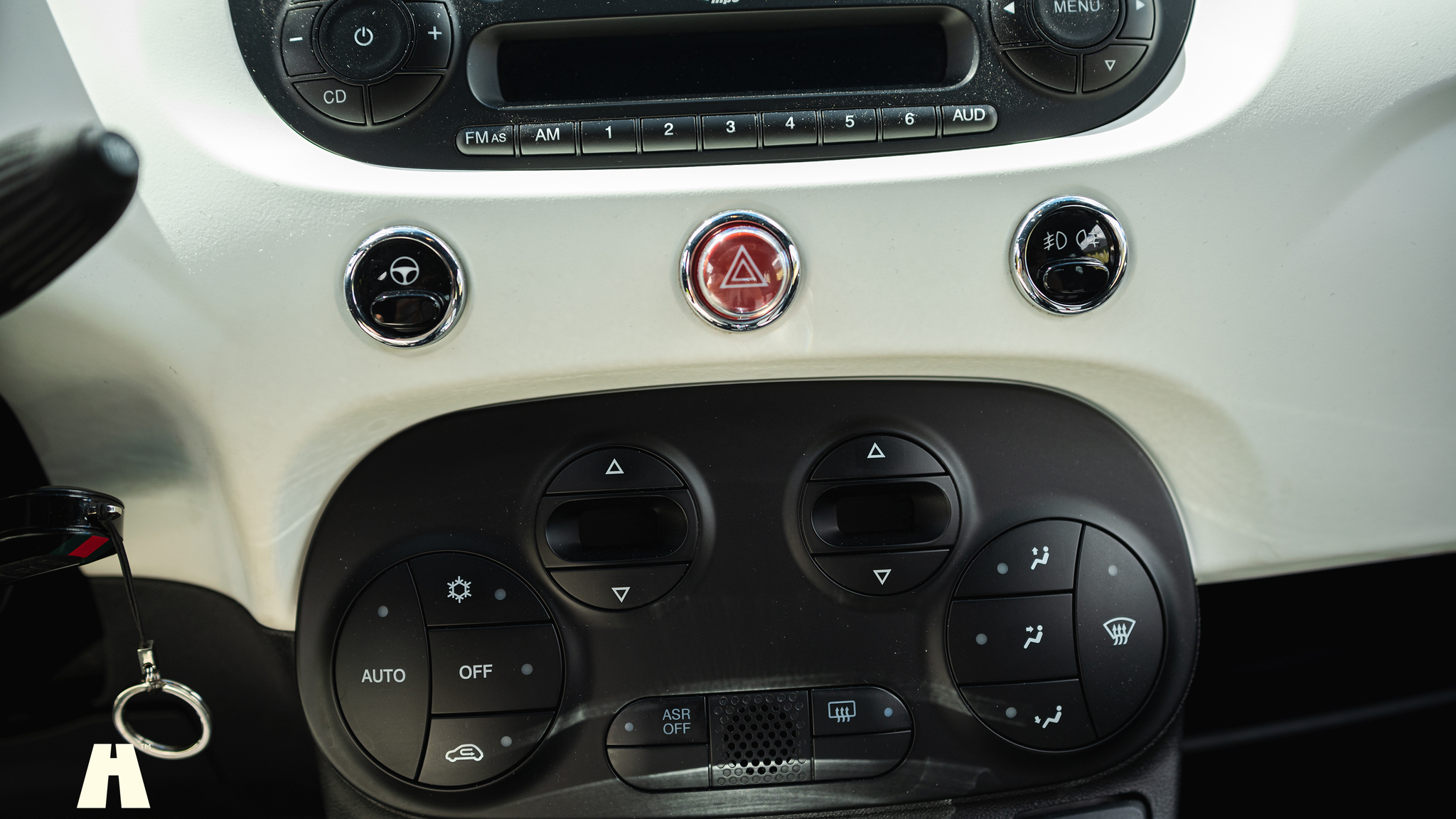 Interior image of 2012 FIAT 500 GUCCI