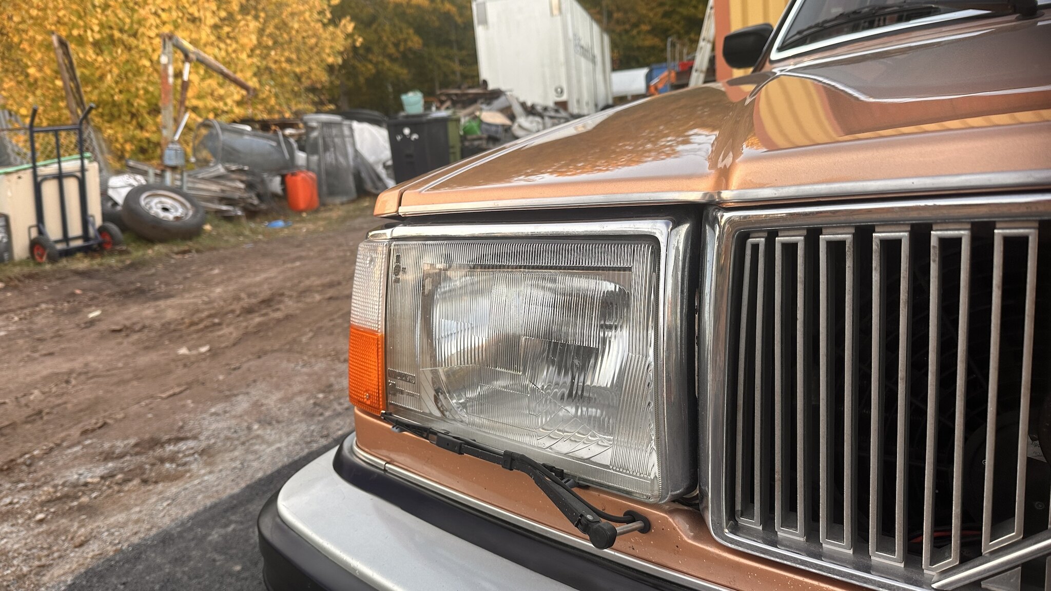 Exteriörbild på 1981 Volvo 244 GLE D6