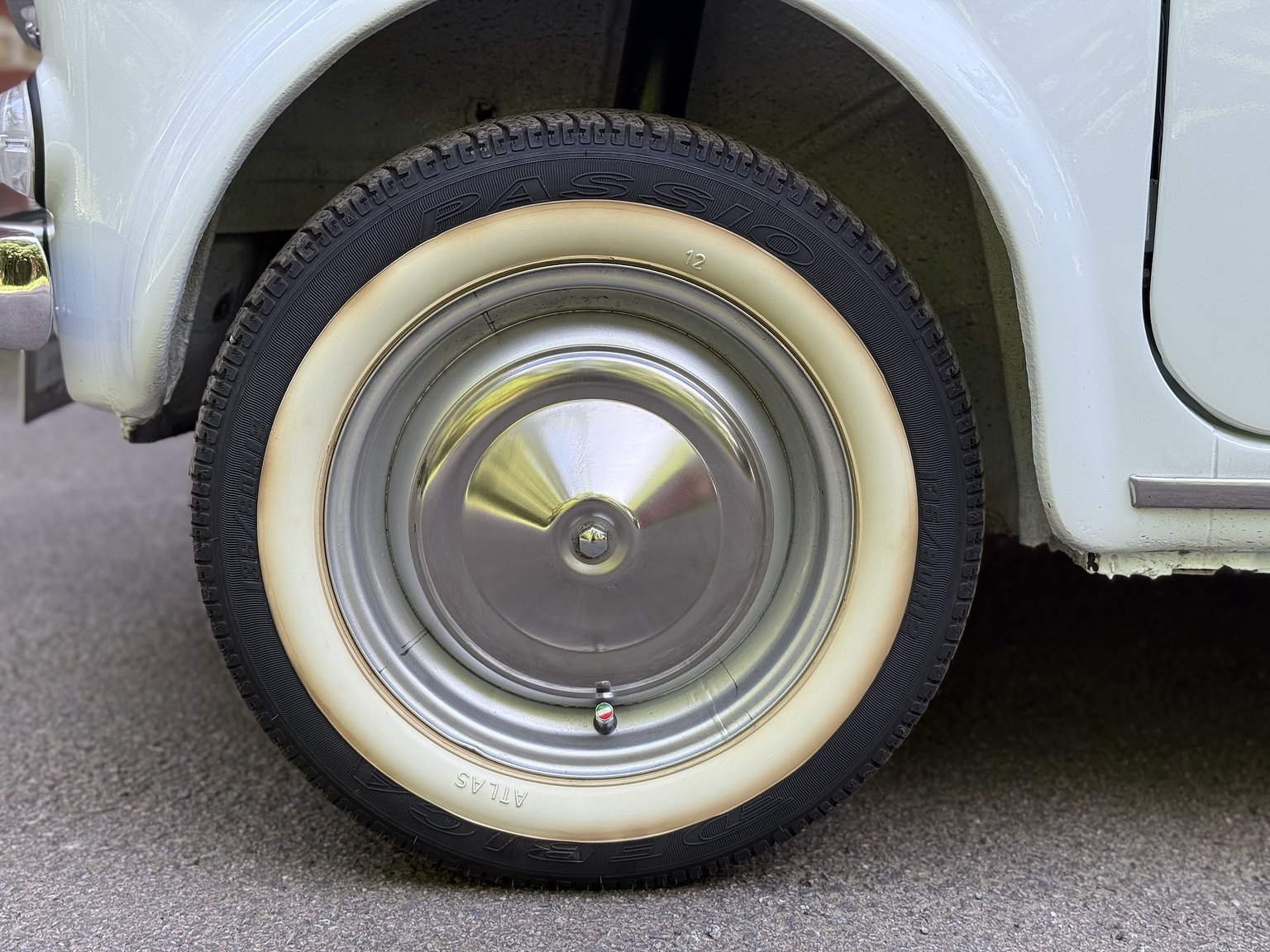 Exterior image of 1965 Fiat 500F