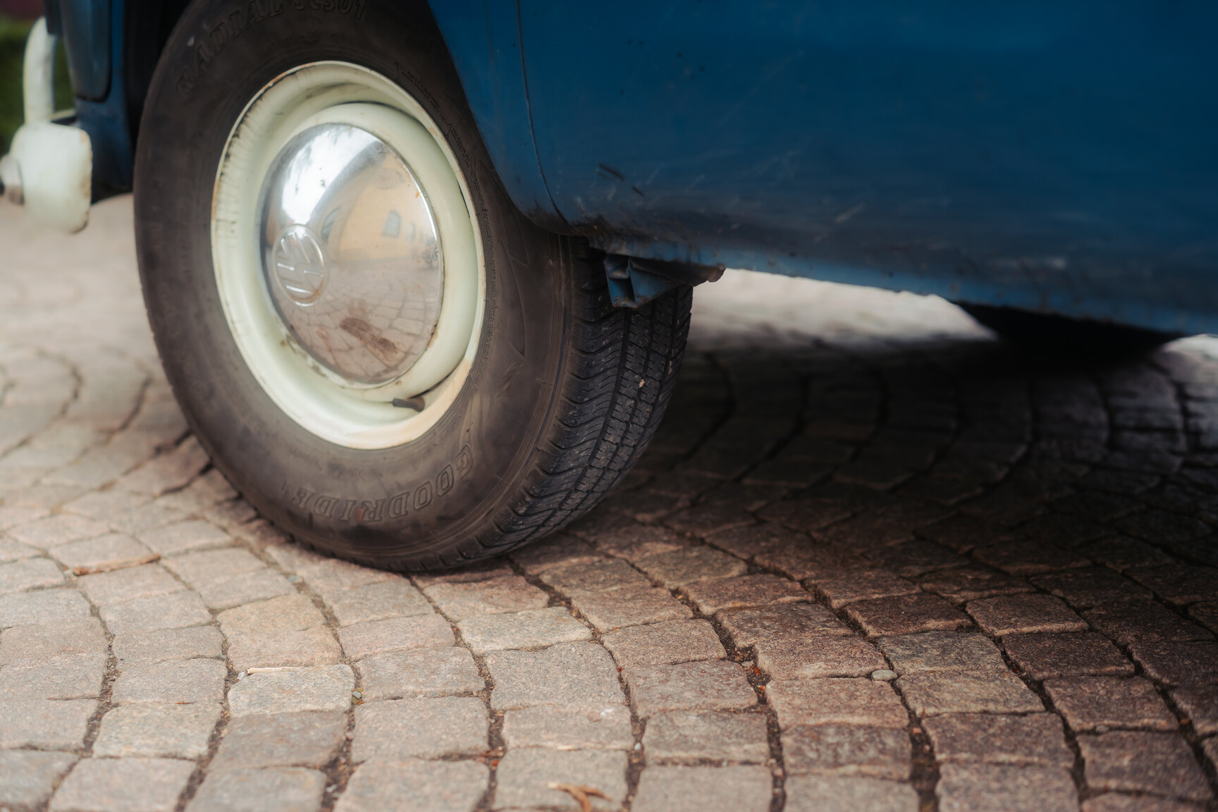 Aussenfoto 1964 Volkswagen Kleinbus Transporter 1500 Deluxe “21-fönsters Samba”