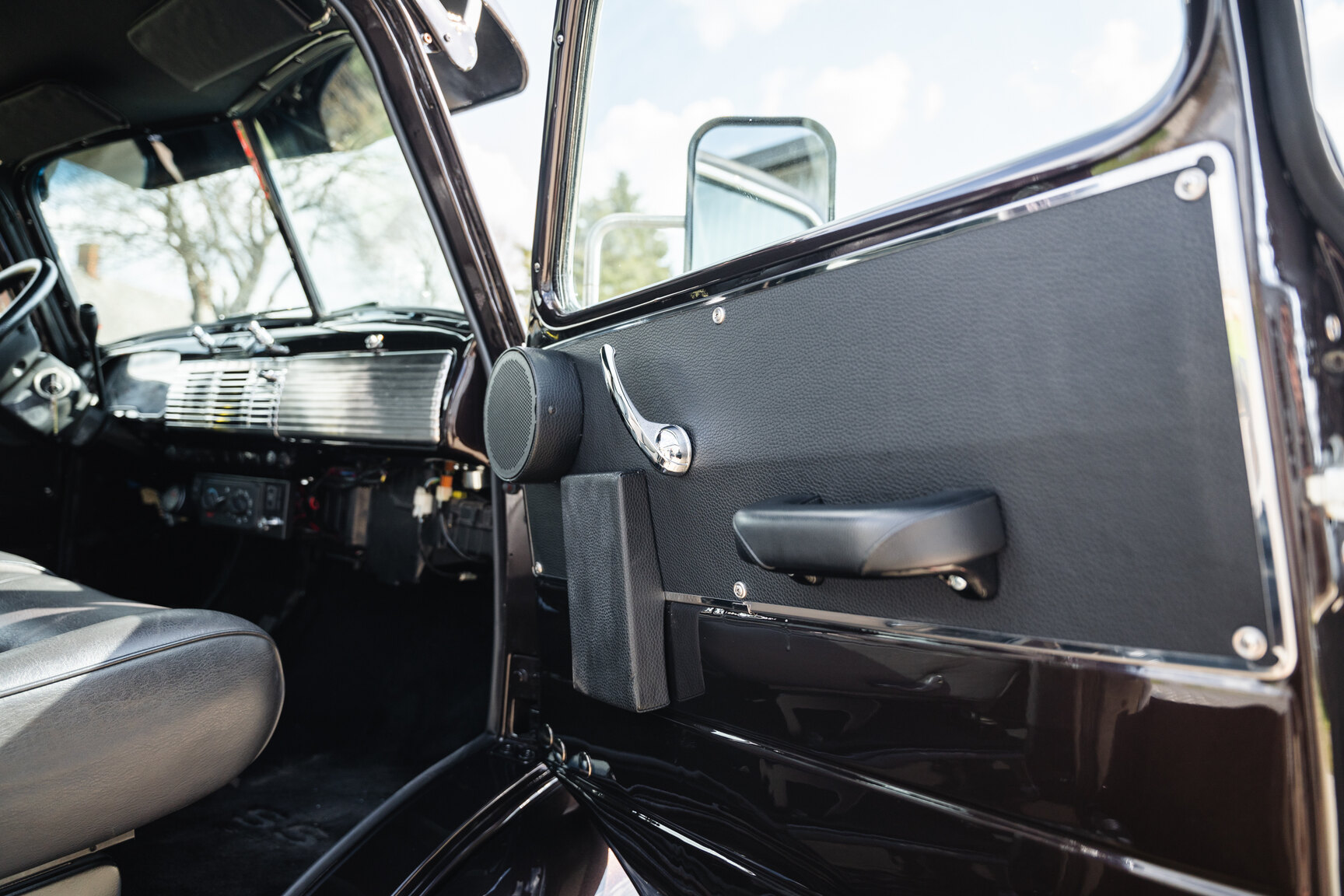 Interior image of 1948 Chevrolet COE Loadmaster