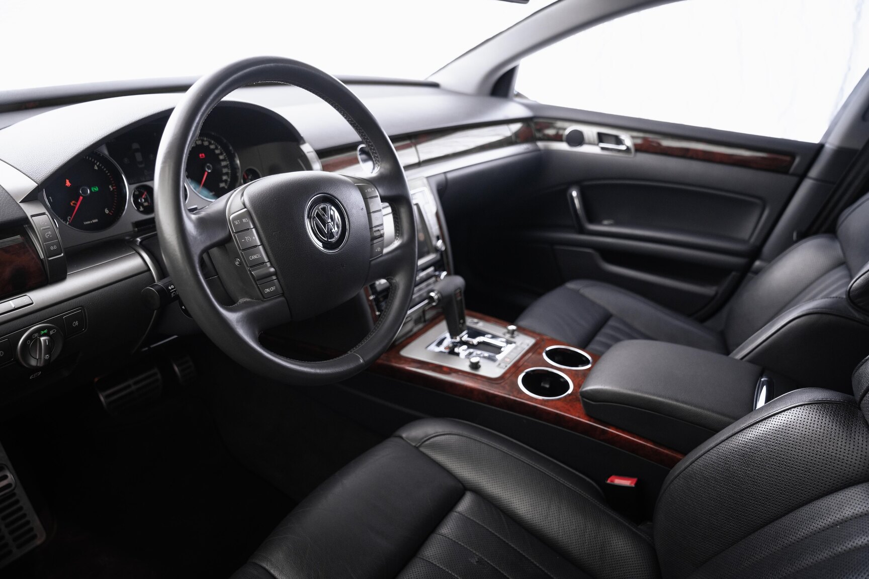 Interiörbild 2012 Volkswagen Phaeton 3.0 TDI 4Motion