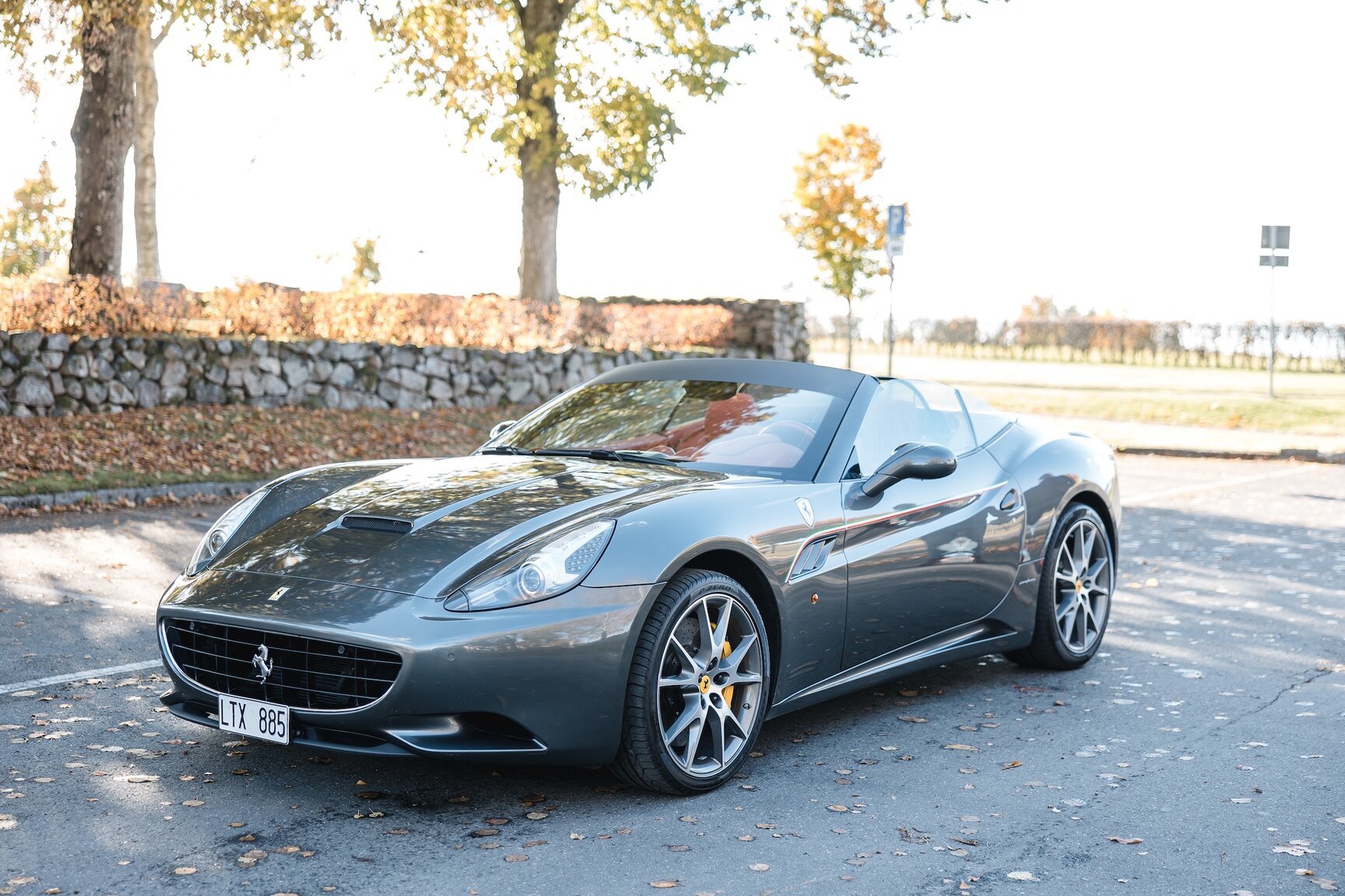 Exterior image of 2011 Ferrari California 