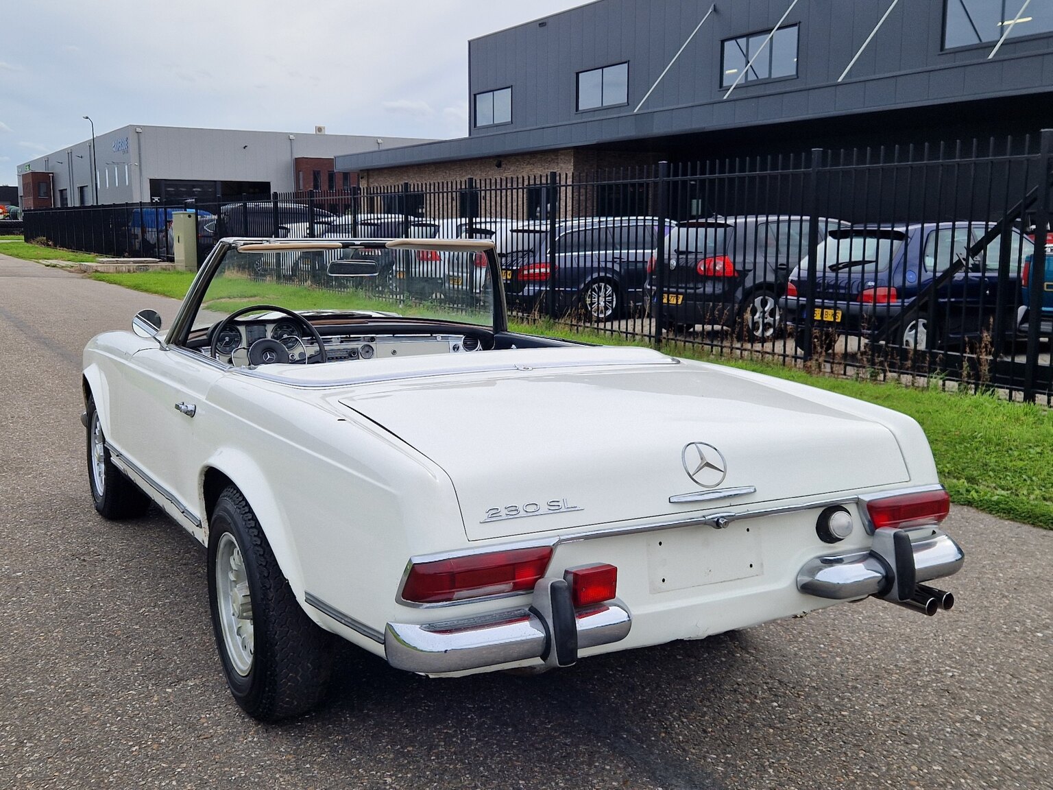 Aussenfoto 1964 Mercedes-Benz 230SL Pagoda