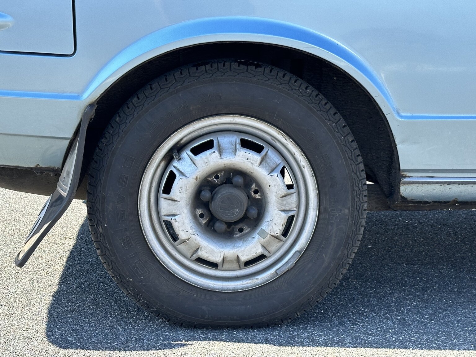 Exterior image of 1974 Volkswagen Passat Two Door