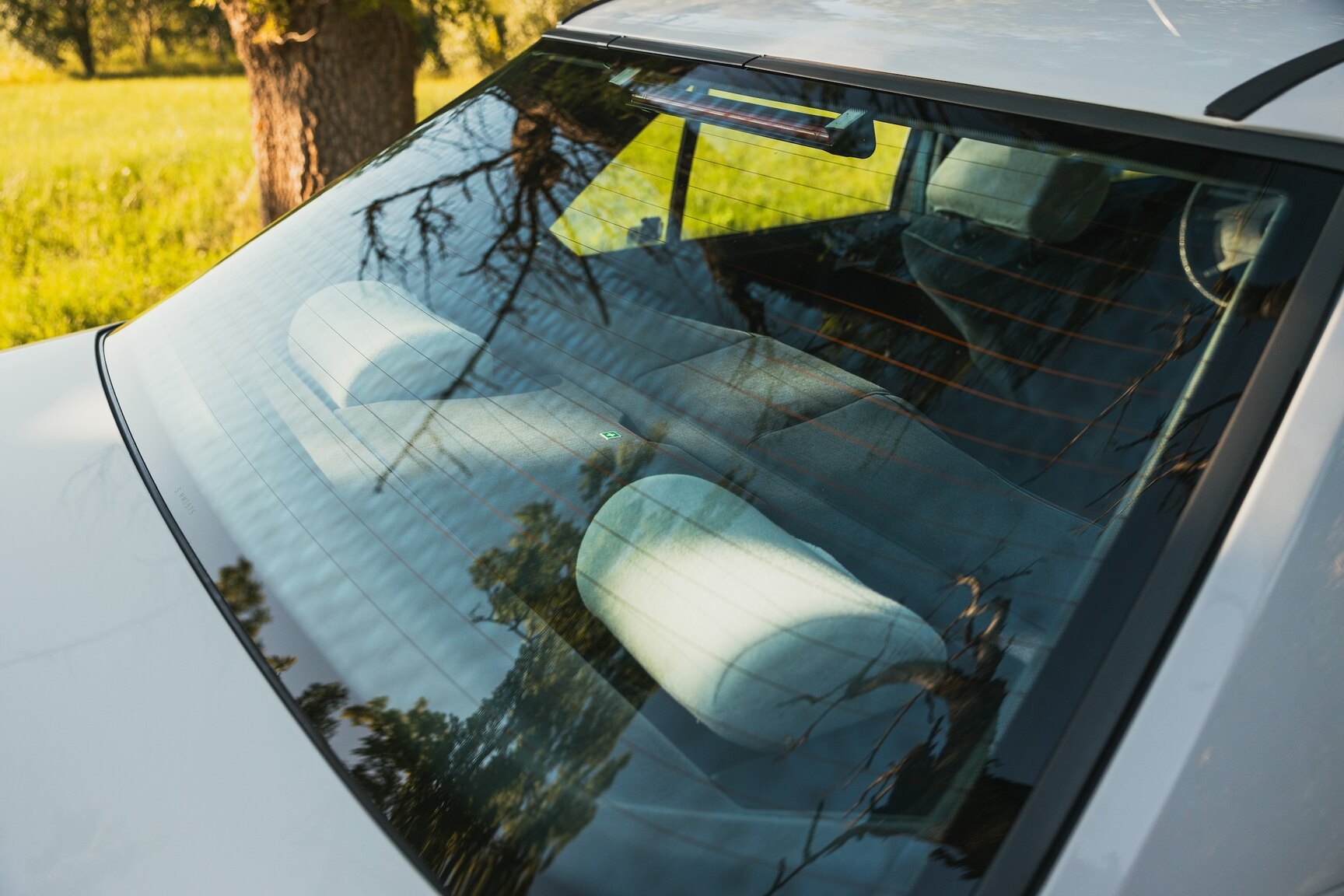 Exterior image of 1987 Mercedes-Benz 230E