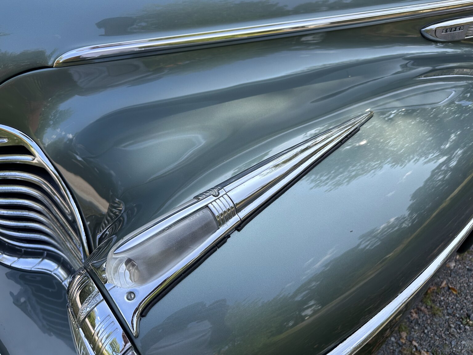 Exterior image of Buick Sedan Special 8