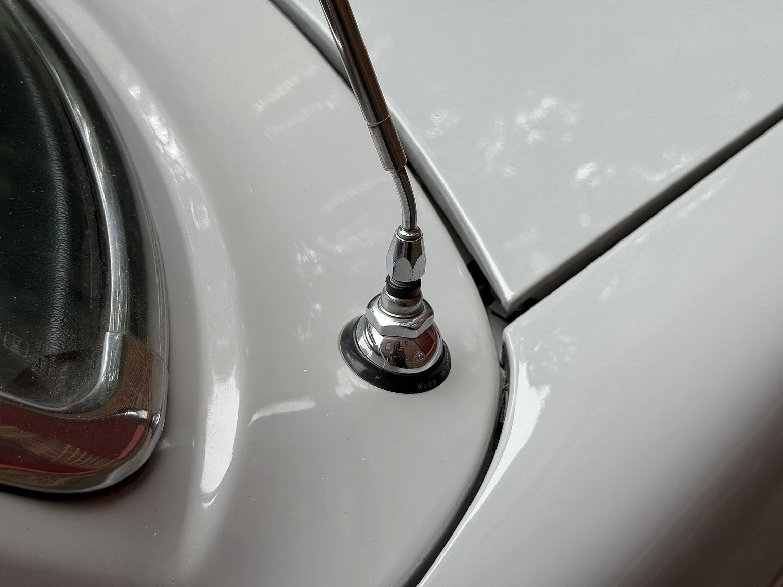 Exterior image of 1970 Volvo 142 2.0 Automatic (35)