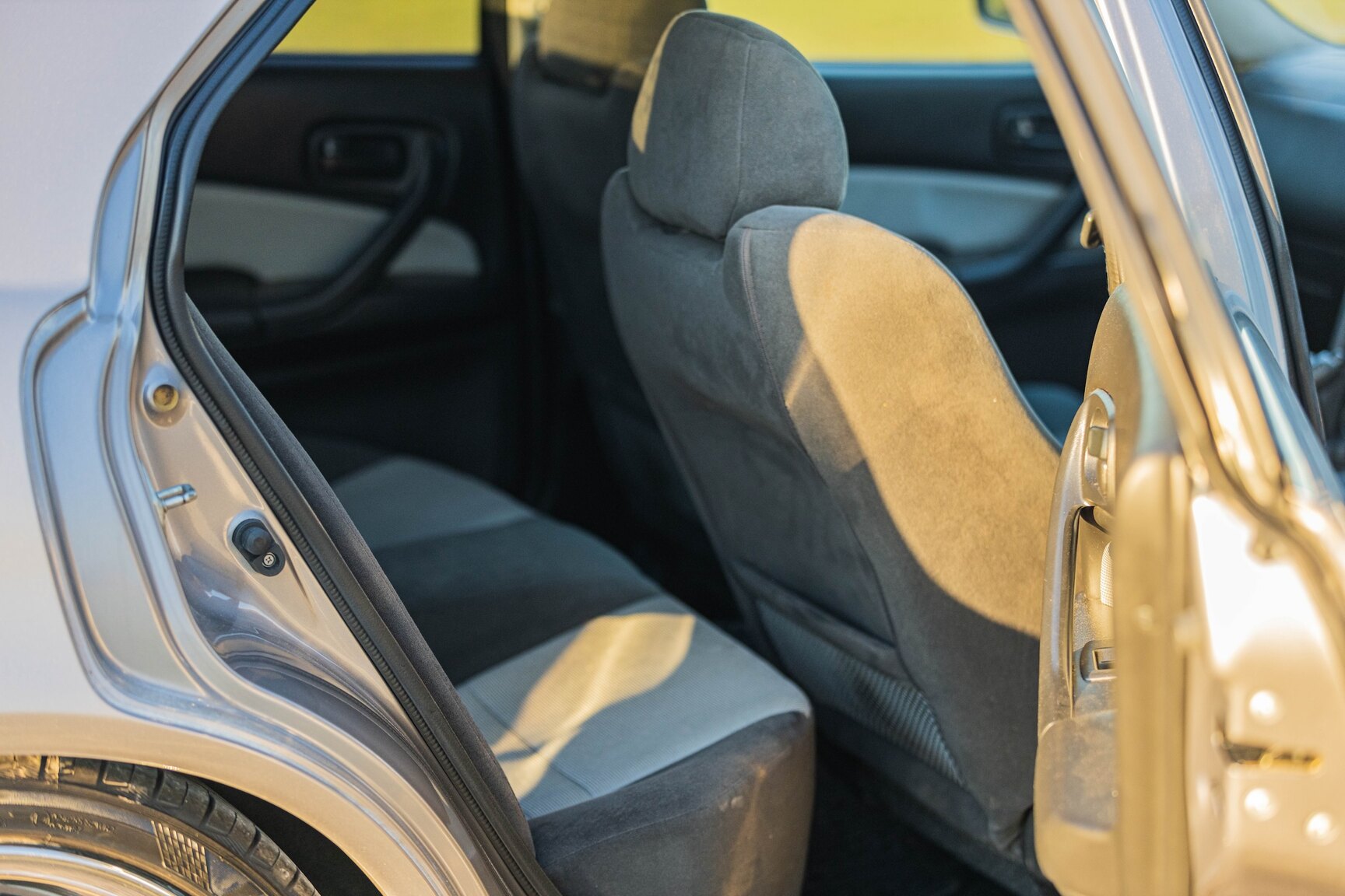 Interior image of 2000 Nissan Skyline R34 GT 2.5